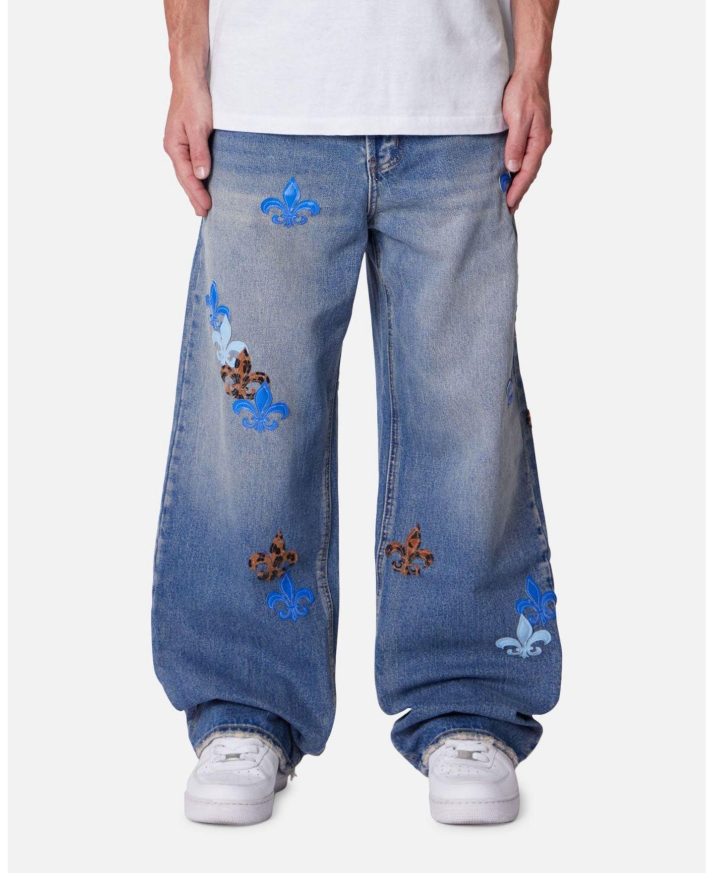 Мужские джинсы mnml Ultra Baggy Fleur Patch — фото 1