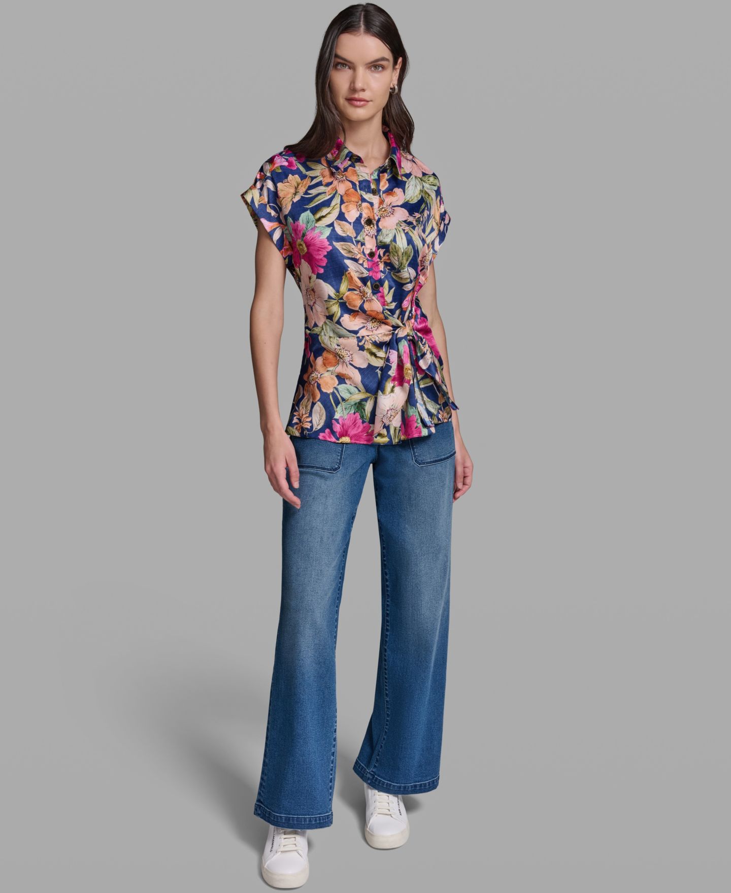 Женская блузка KARL LAGERFELD PARIS Short-Sleeve Side-Tie Blouse, цвет: Пудровый разноцветный — фото 2