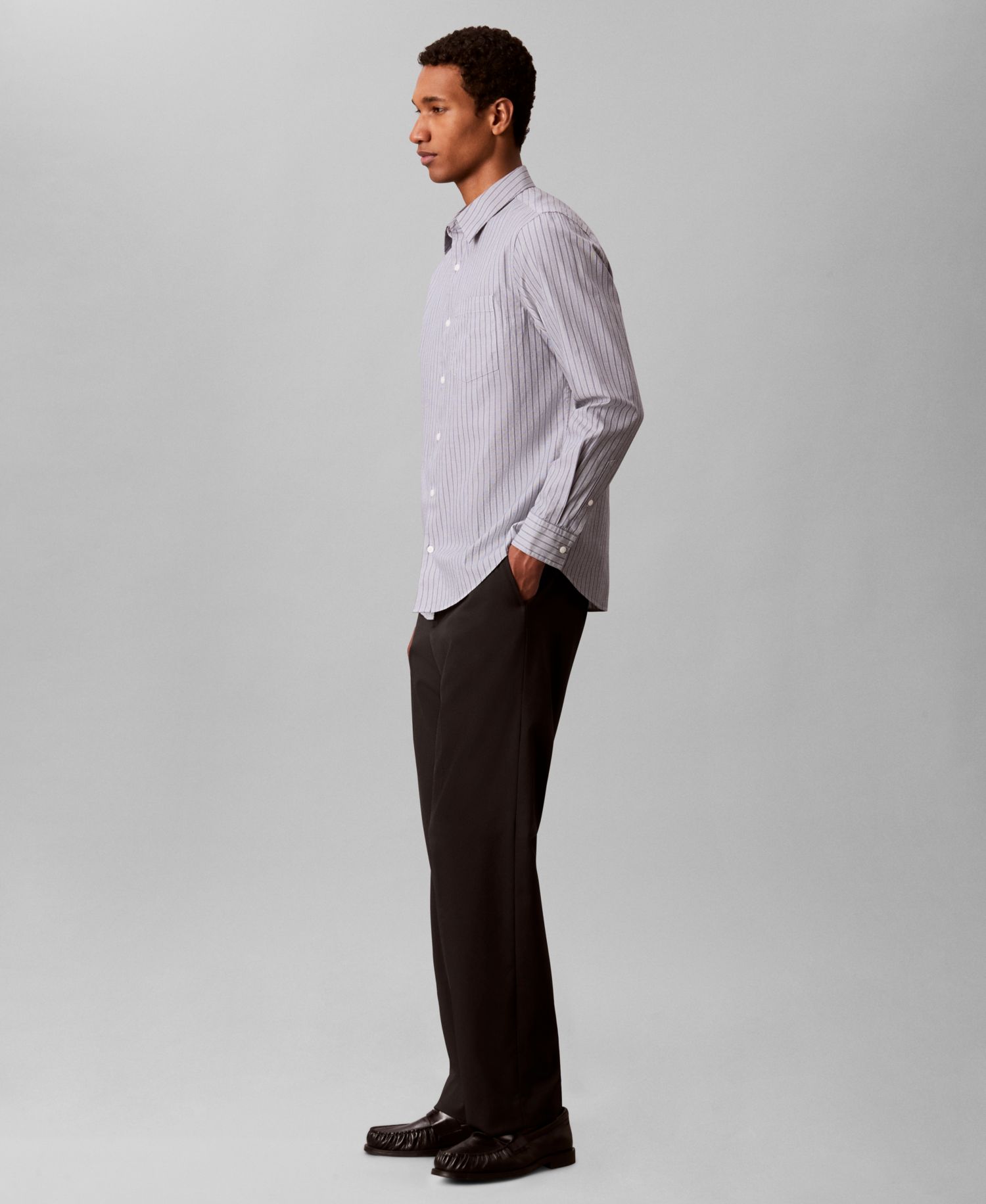 Men's Versatile Staple Button-Down Shirt