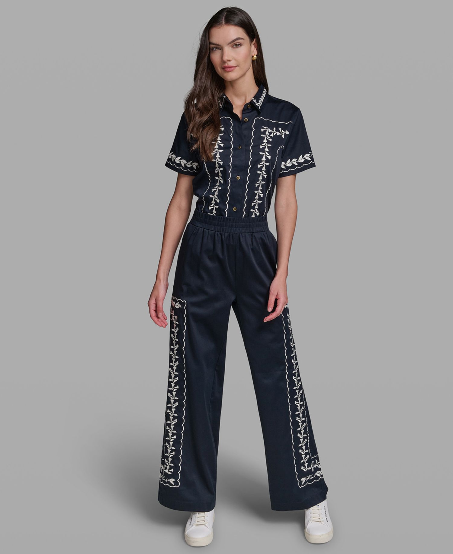 Petite Mid-Rise Embroidery Pants