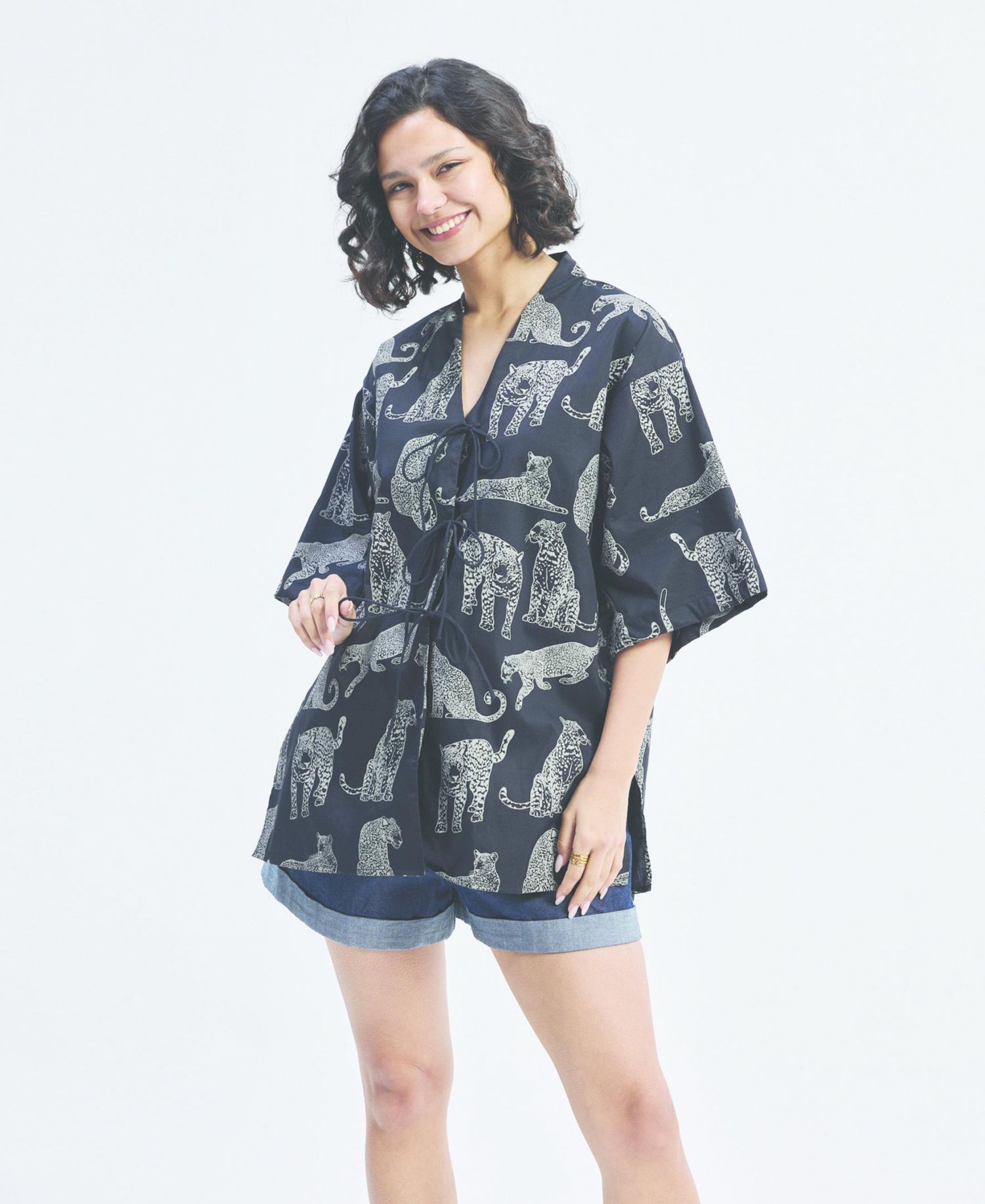 Women's Oversized Shirt with Front-ties in Animal Print