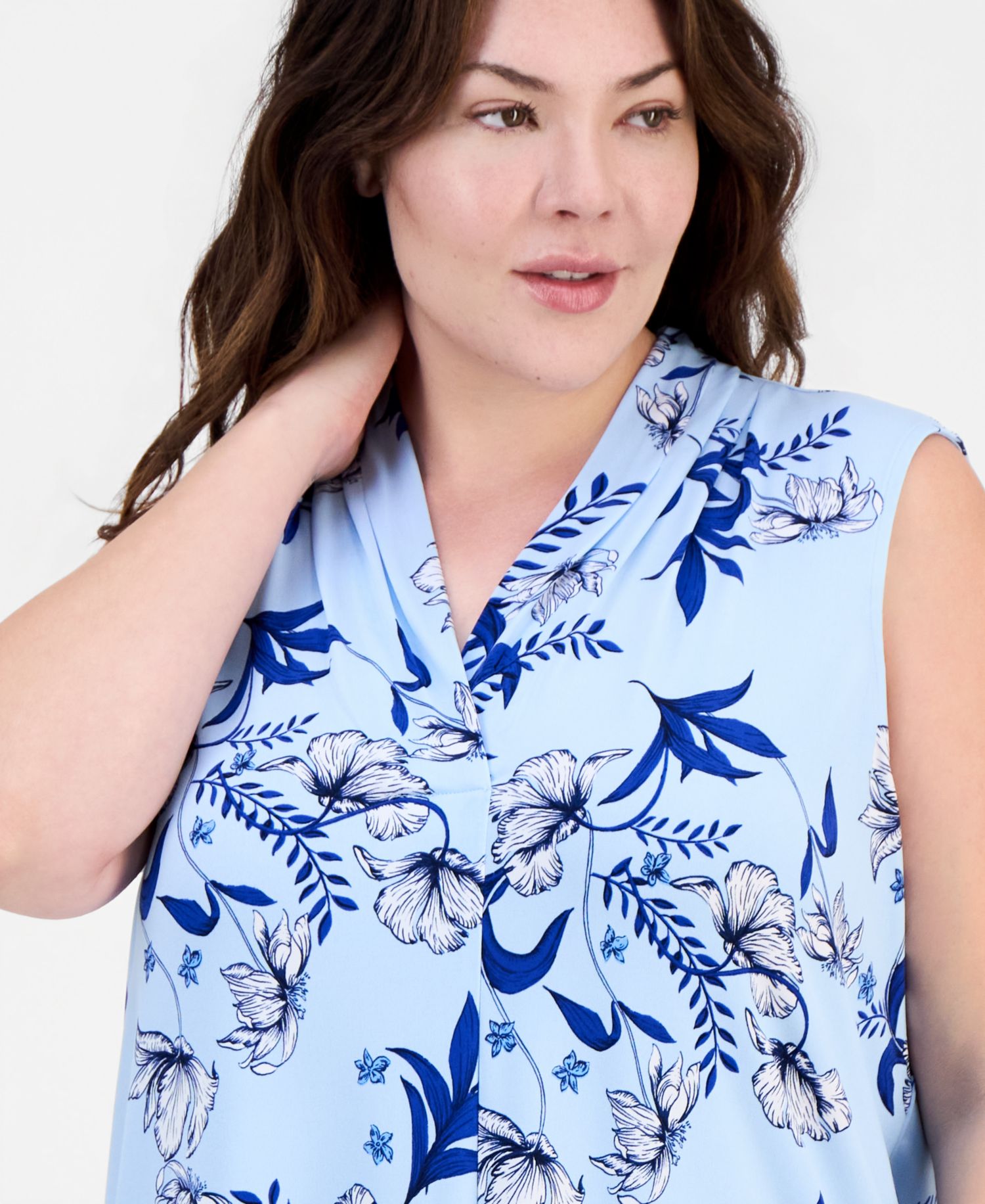 Plus Size Indina Floral Sleeveless V-Neck Top