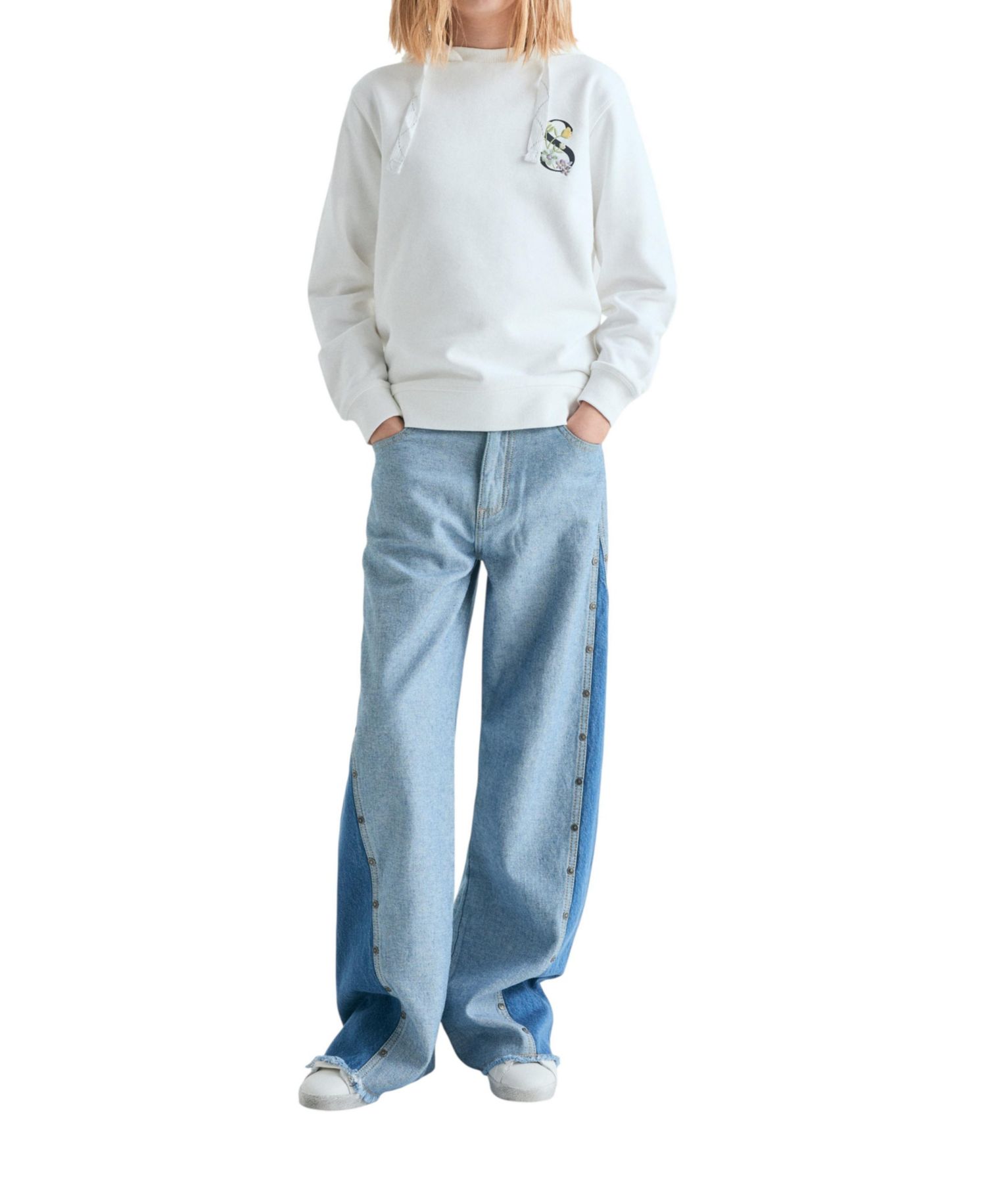 Little Girls 4-16 sweatshirt with garden motif