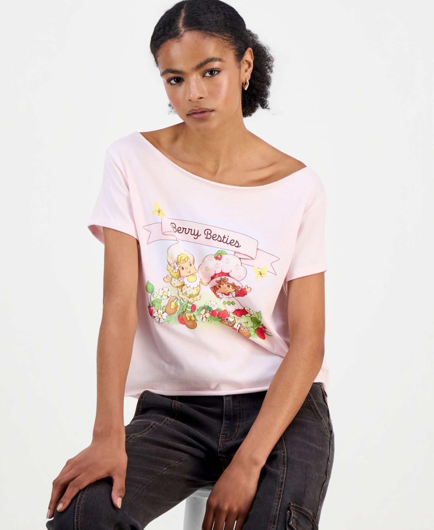 Juniors' Strawberry Shortcake Graphic T-Shirt