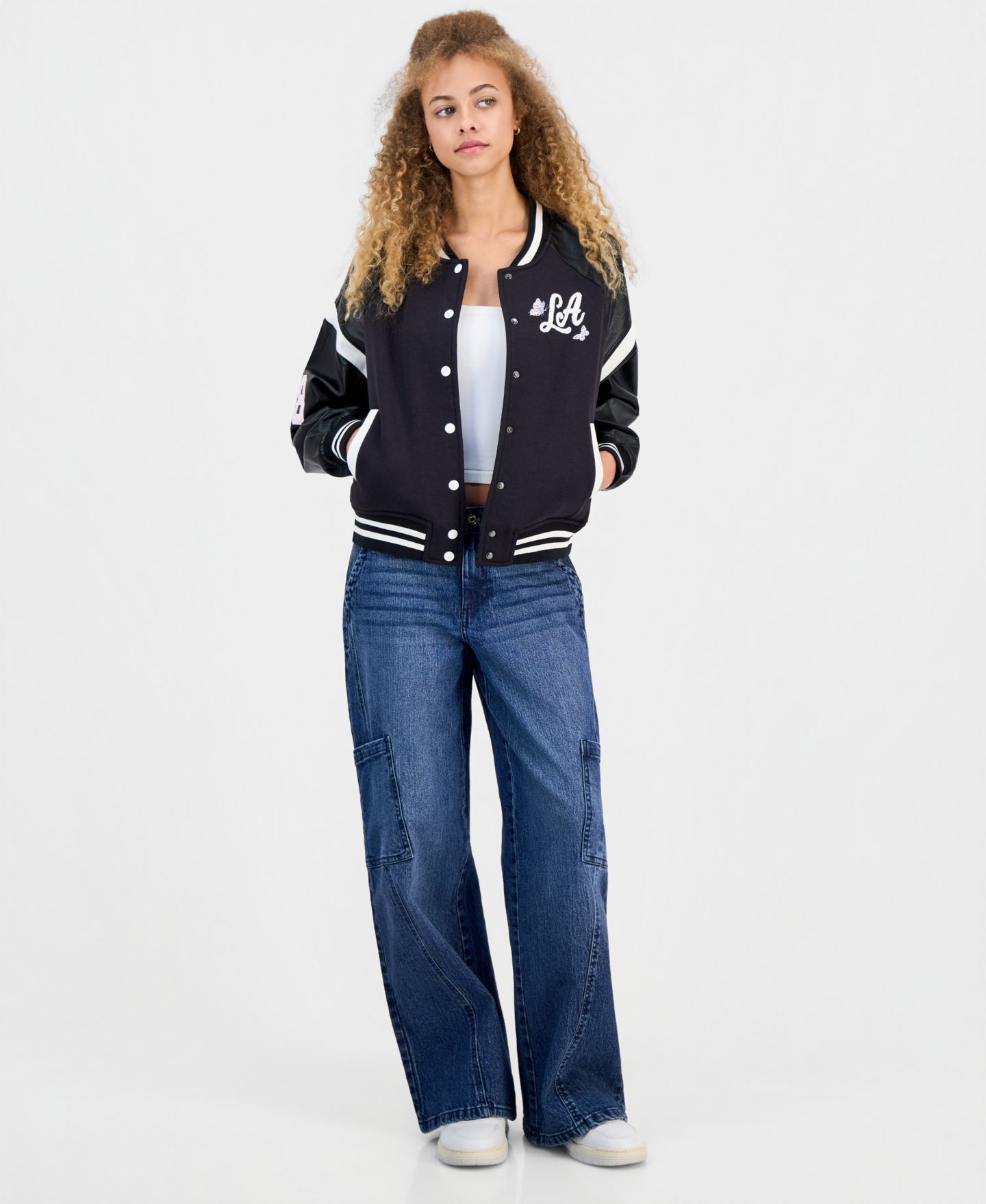 Женская куртка Madden Girl Juniors' Faux-Leather-Sleeve Bomber, цвет: Чёрный — фото 4