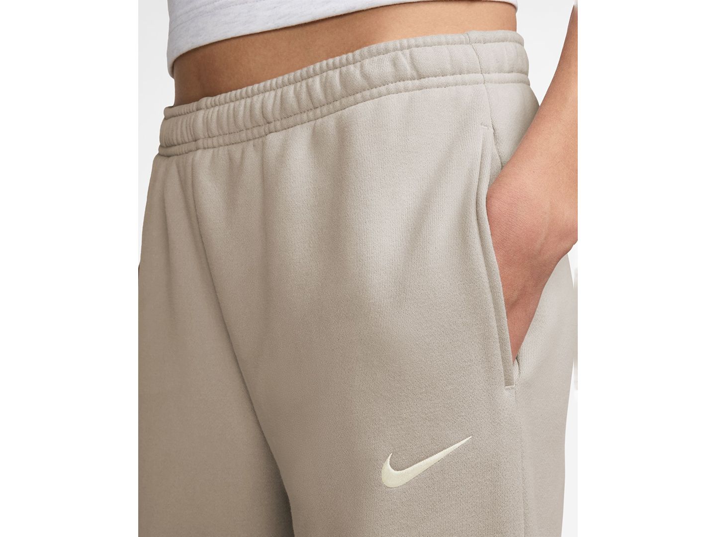 Женские брюки Nike Studio Fleece Medium Weight Mid-Rise Wide-Leg, цвет: Кремовый / Молочный — фото 2