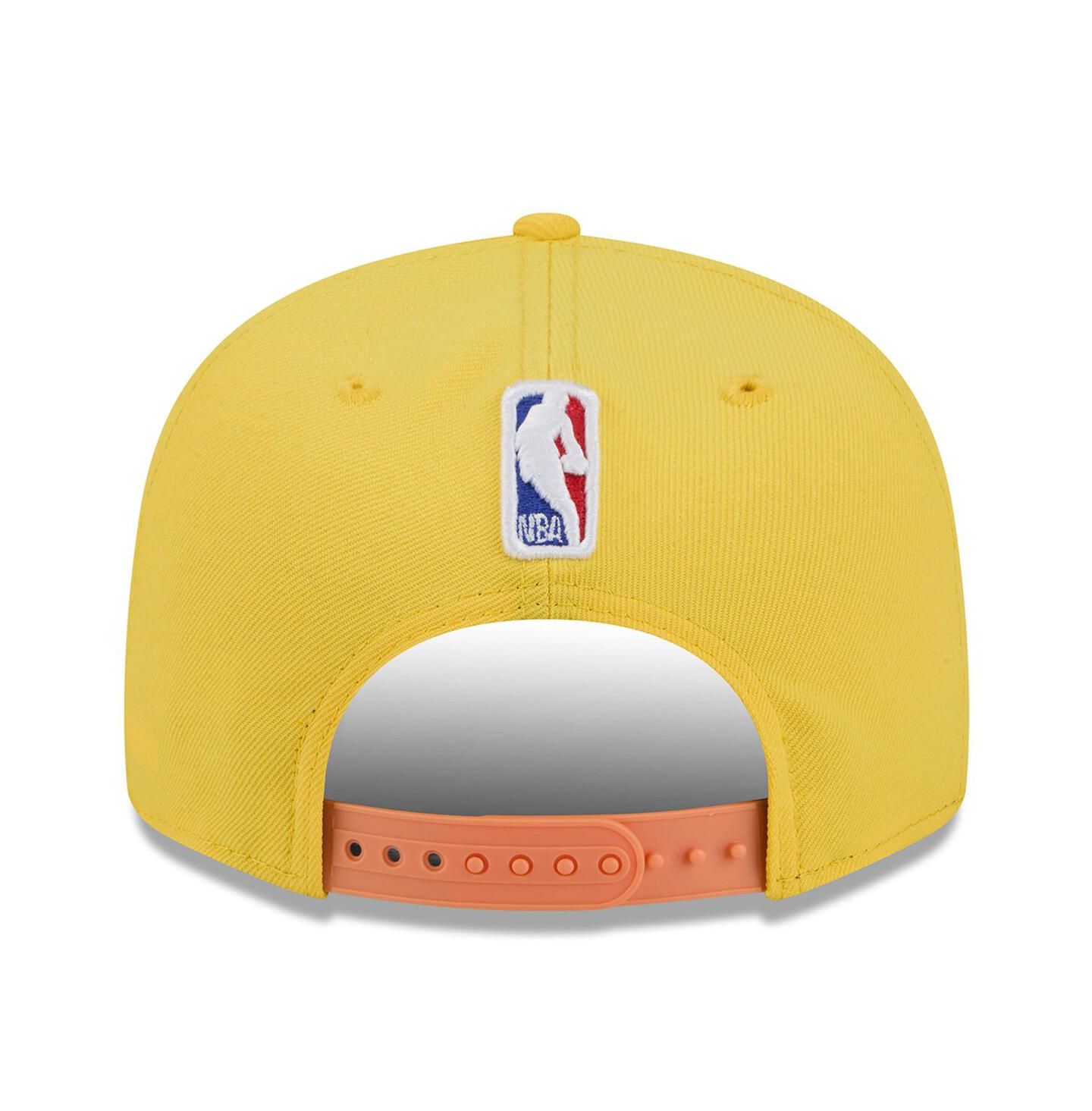 Мужская кепка New Era Gold Cleveland Cavaliers 2025/26 City Edition Alternate 9FIFTY Snapback Hat — фото 4