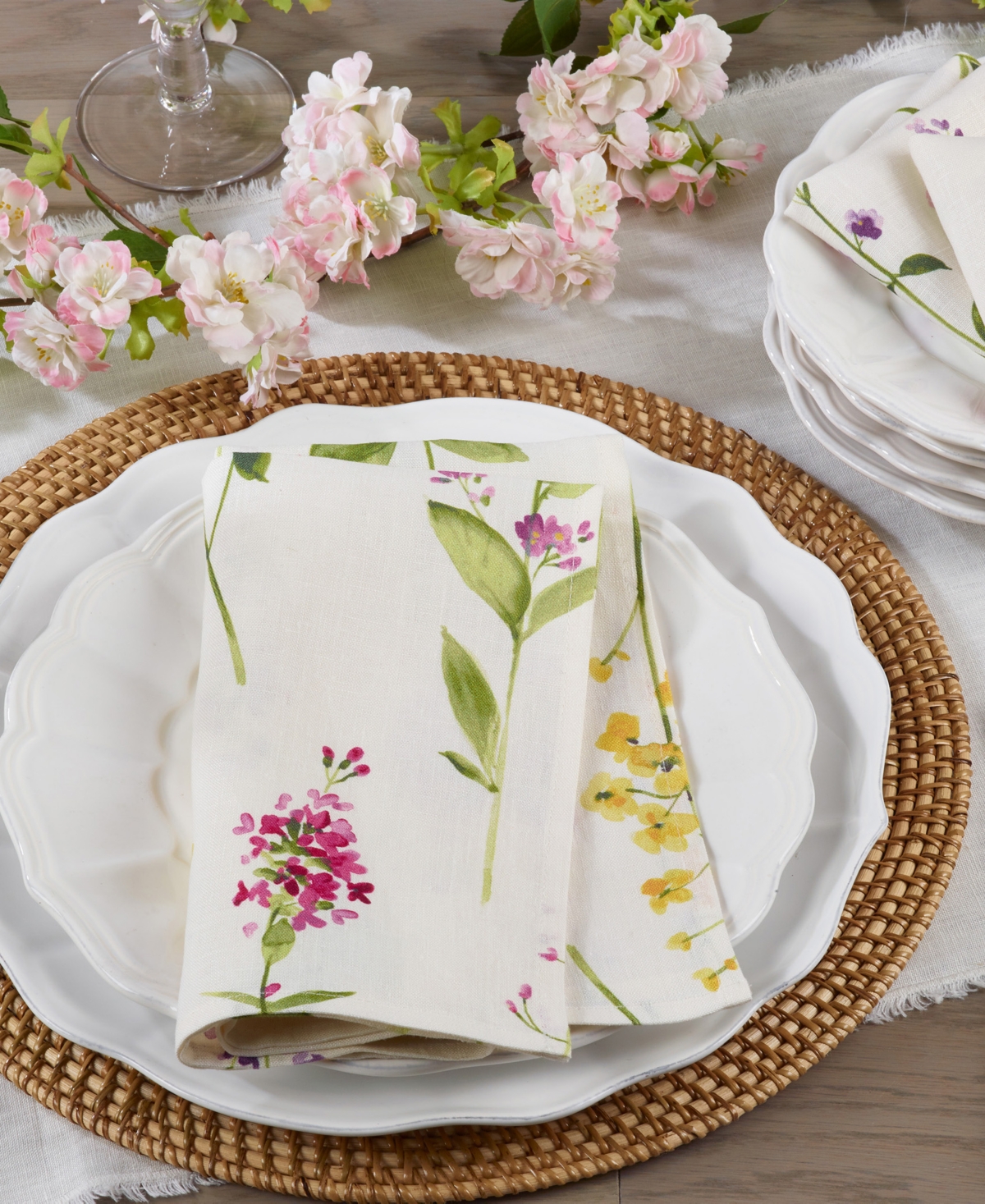 Saro Lifestyle Watercolor Floral Stems Table Napkins, Set of 4