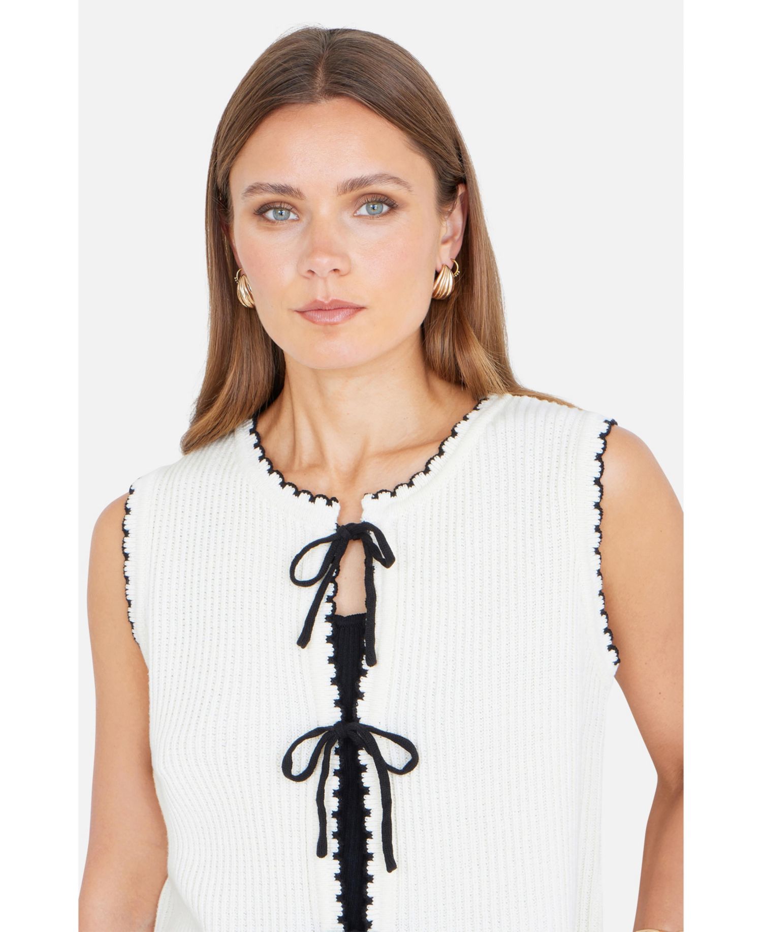 Women's Knitted Bow Trim Waistcoat