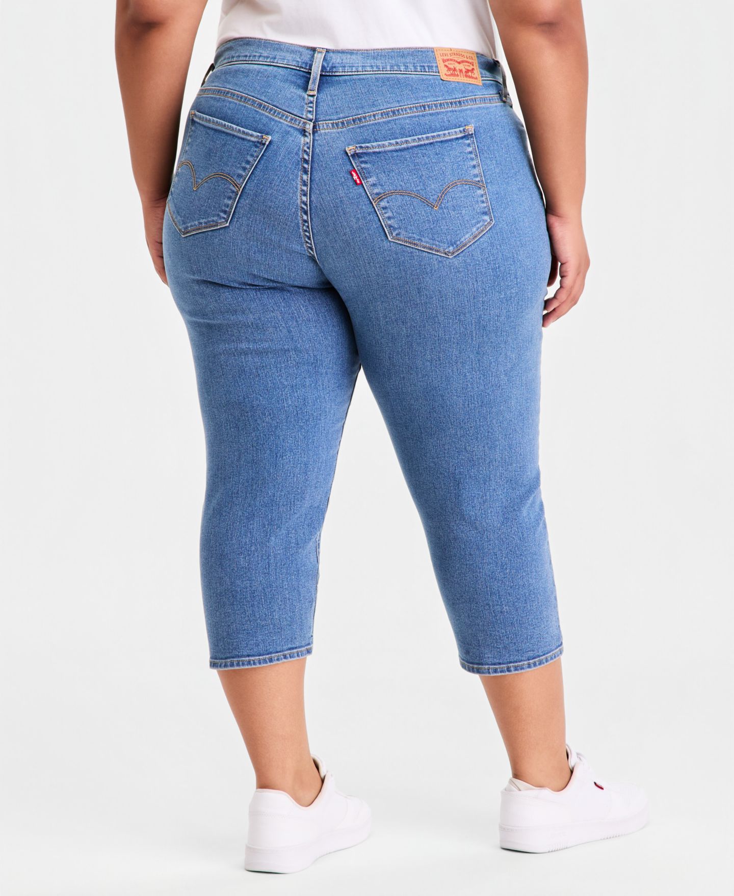 Женские джинсы Levi's Trendy Plus Size 311 Shaping Skinny Capri, цвет: Джинсовый — фото 4