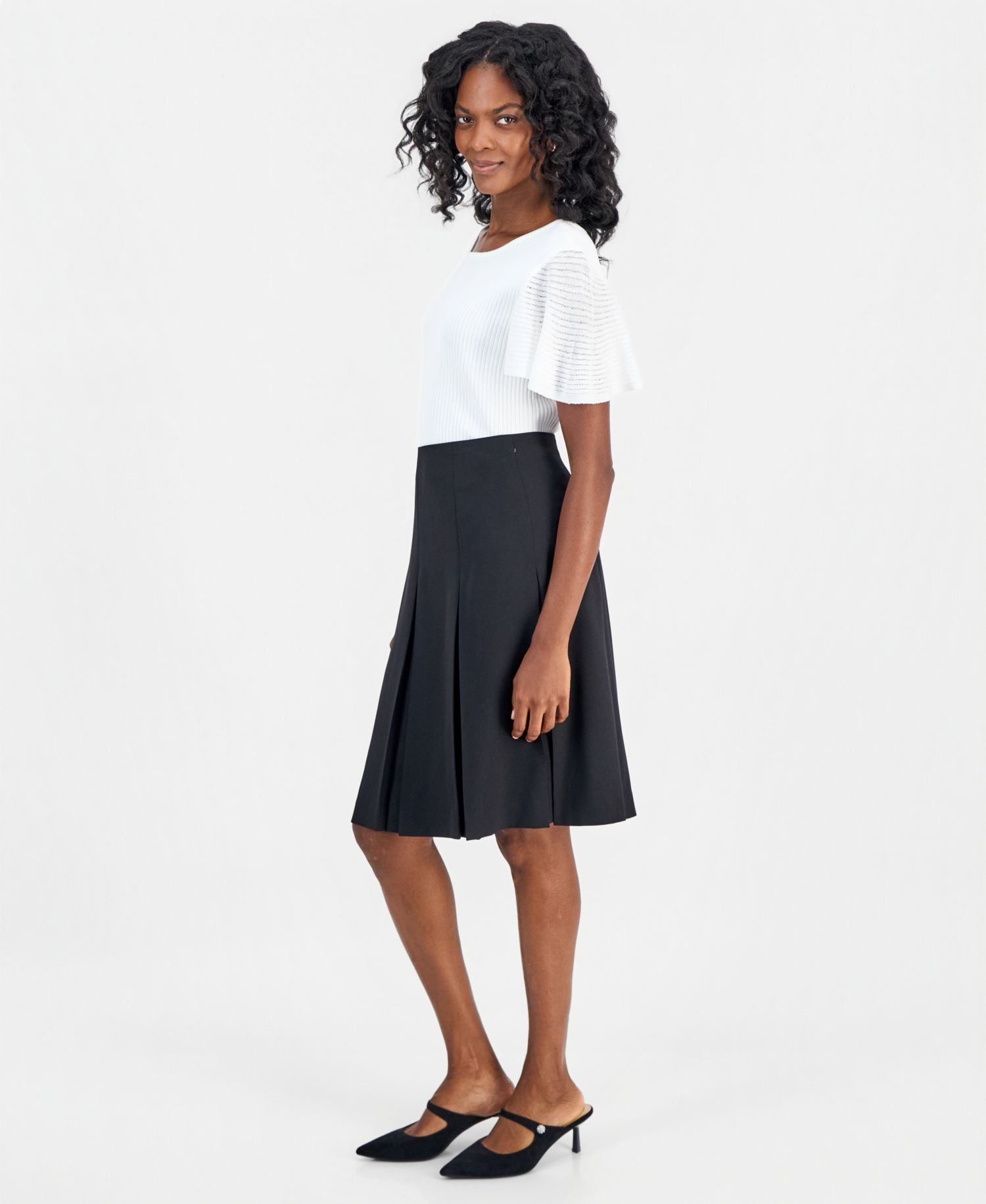 Women's Pleated Flare Skirt