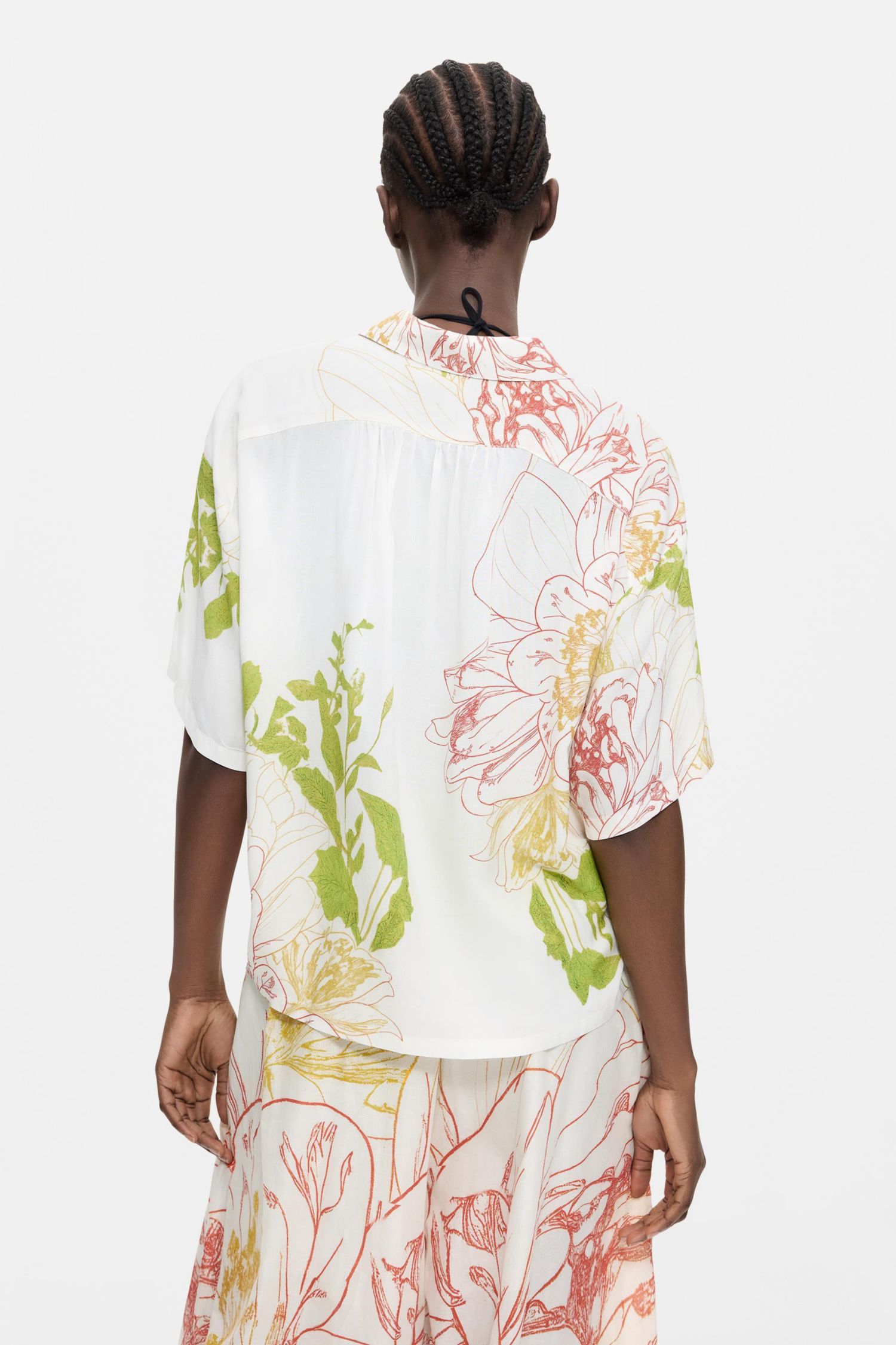 Women's Short-sleeved floral shirt