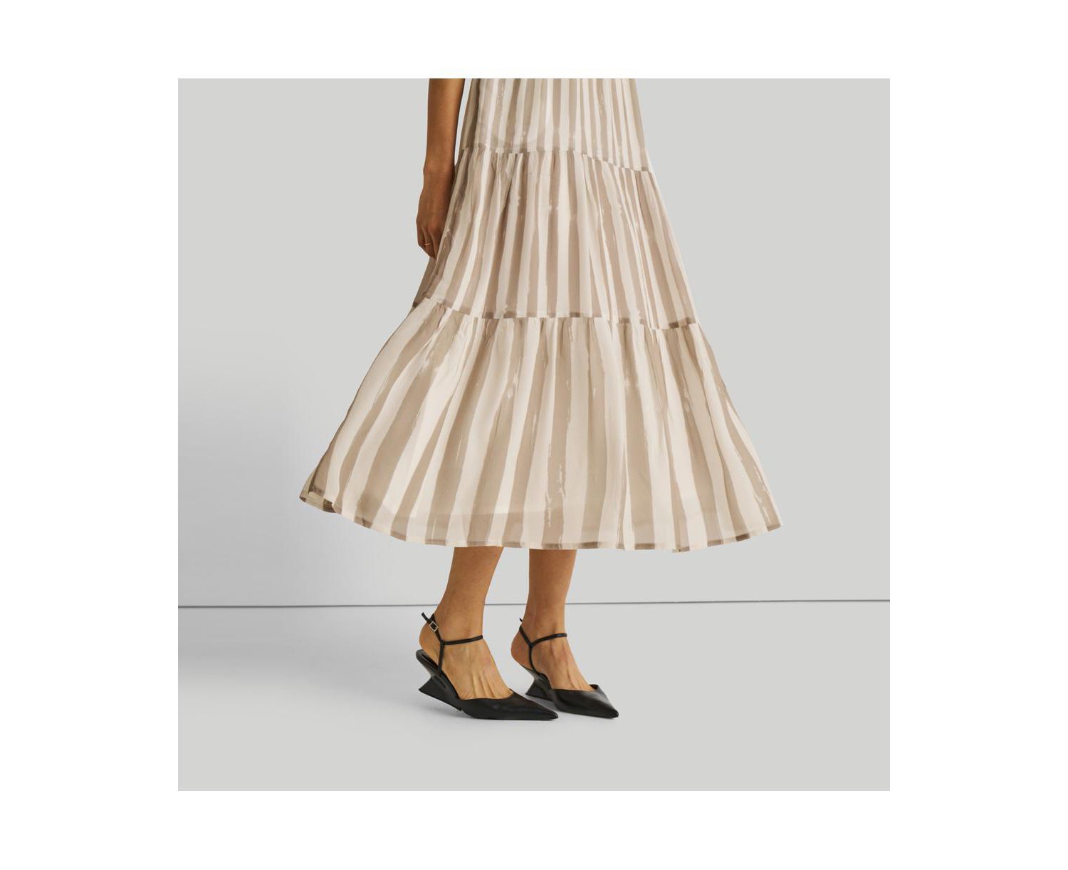 Women's Strappy Tiered Maxi Dress