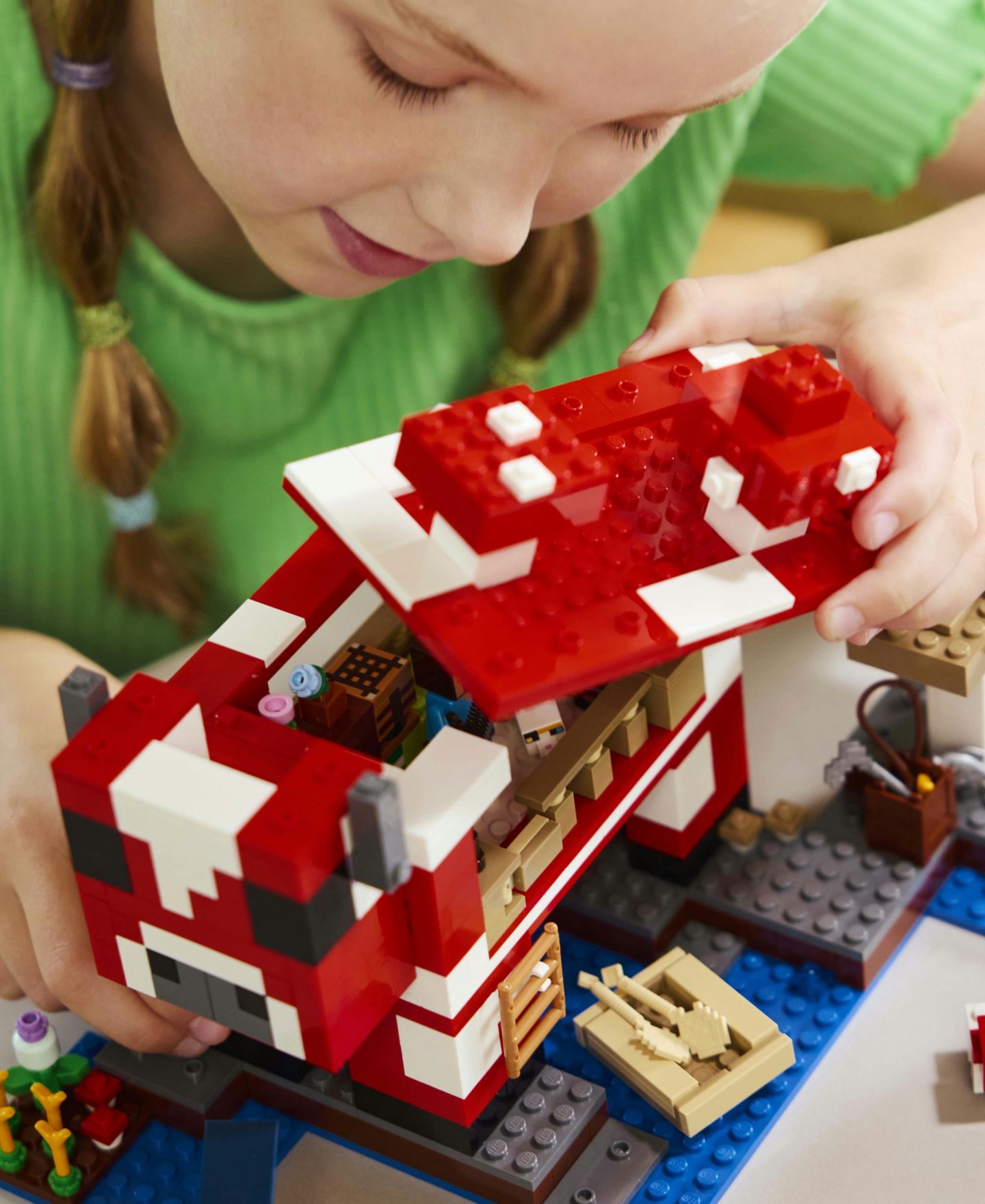 Детский конструктор LEGO® Minecraft The Mooshroom House Toy Figures Building Set 21270 — фото 10
