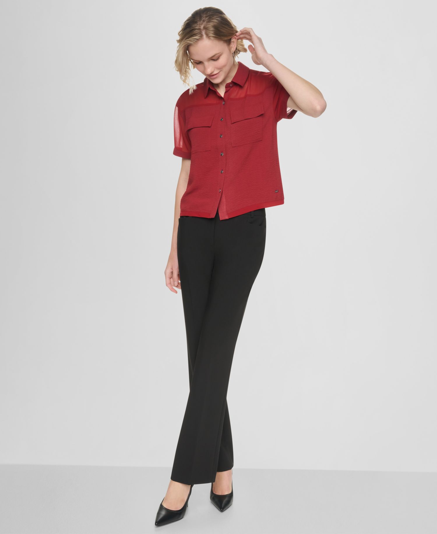 Women's Short-Sleeve Buttoned Collared Camp Shirt