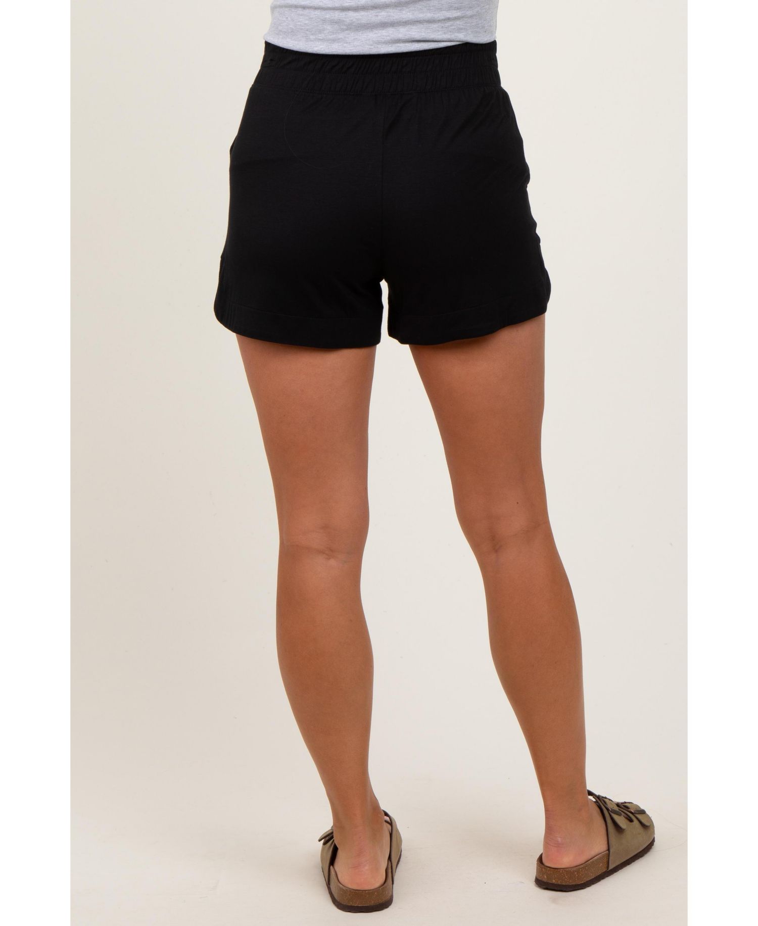 Women's Black Basic Rounded Hem Shorts