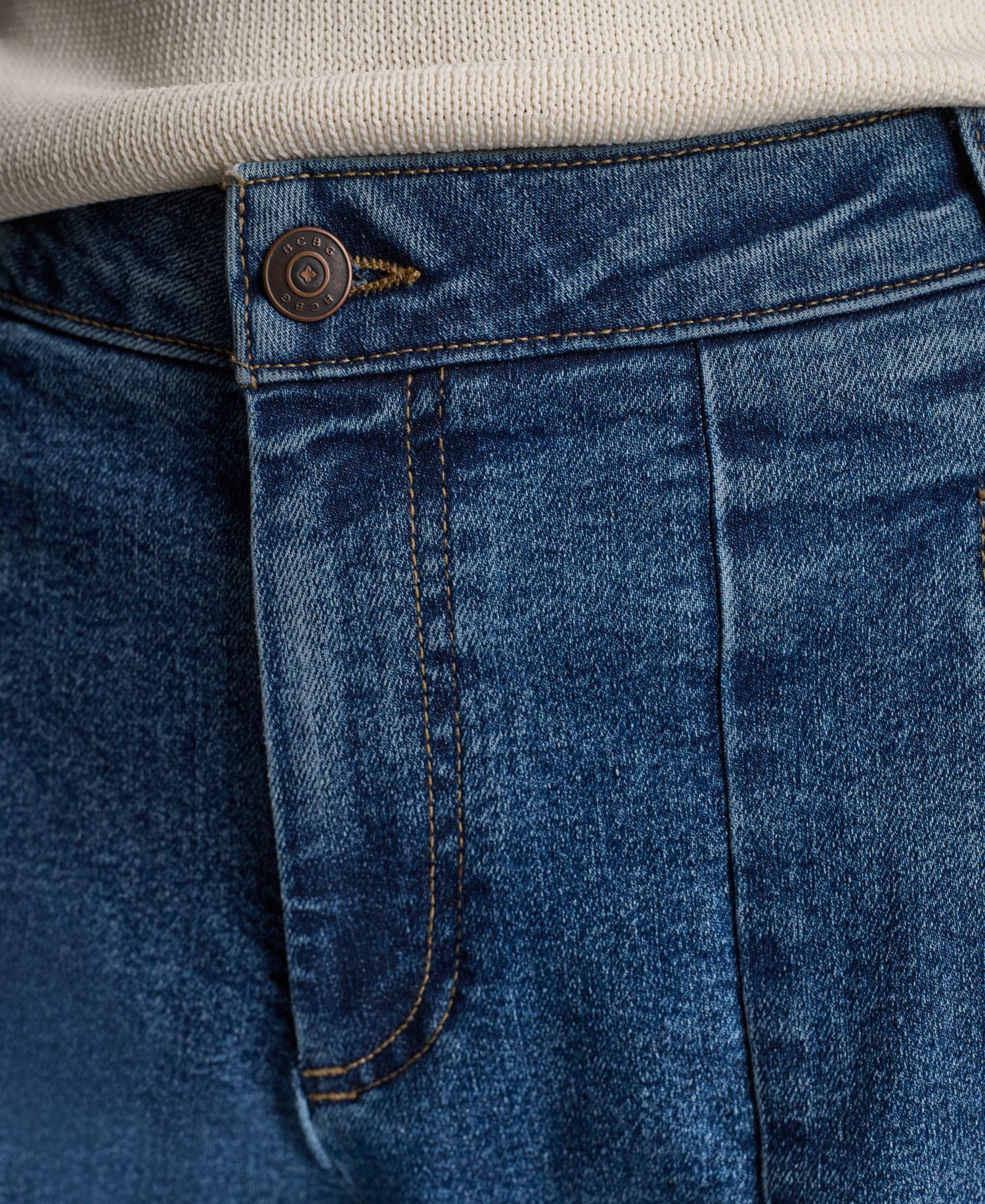 Women's Wide-Leg Loose-Fit Seamed Jeans