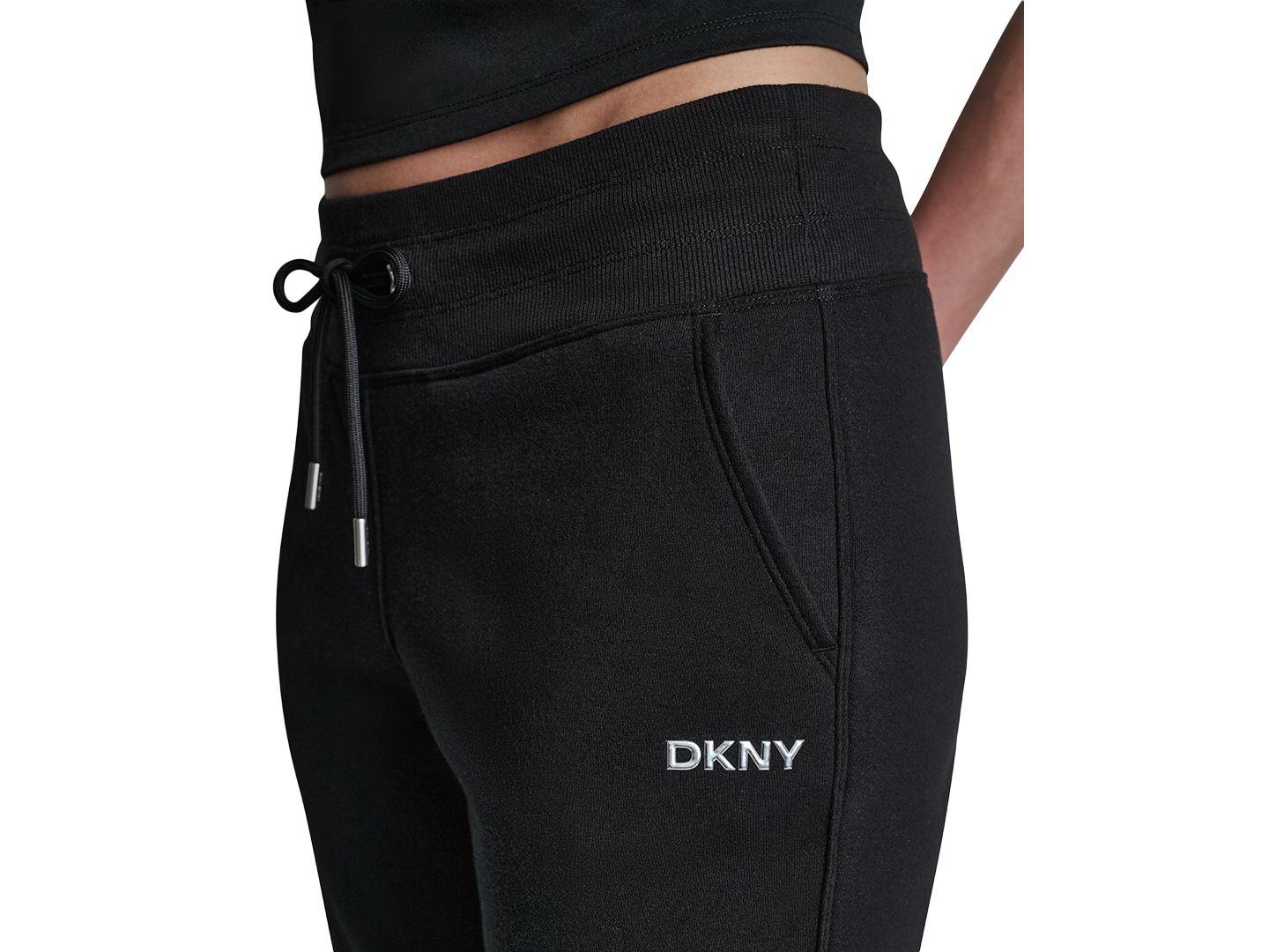 Женские брюки DKNY Sport Metallic Bubble Mid-Rise Crop Flare, цвет: Чёрный — фото 4