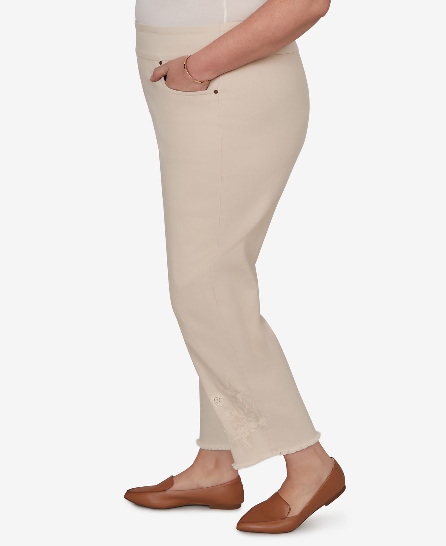 Plus Size Camden Market Tonal Floral Applique Ankle Jeans