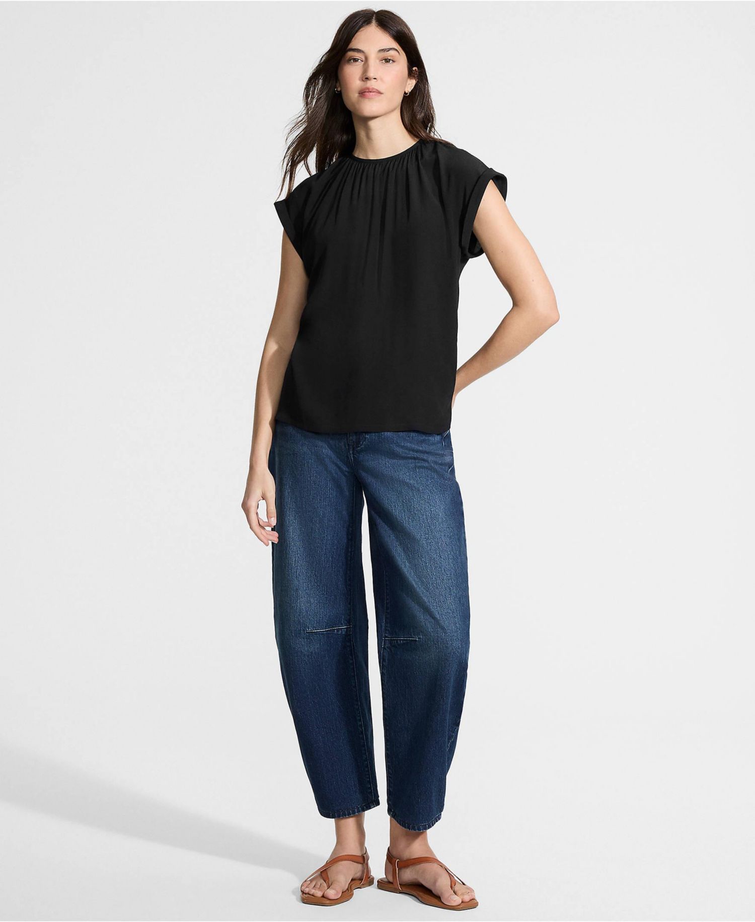 Women's Sleeveless Crepe Popover Top
