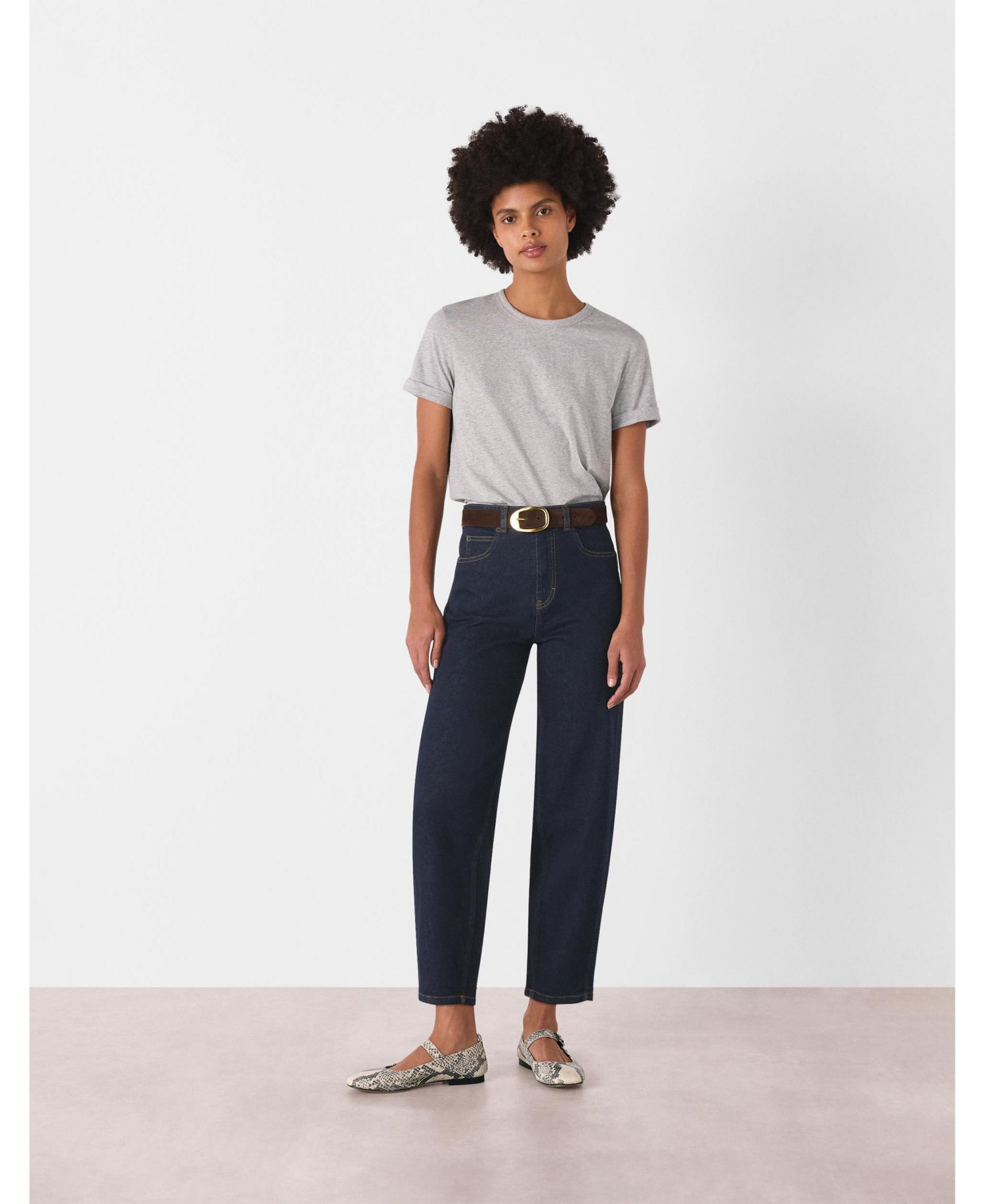 Women's Stretch Barrel Leg Jeans