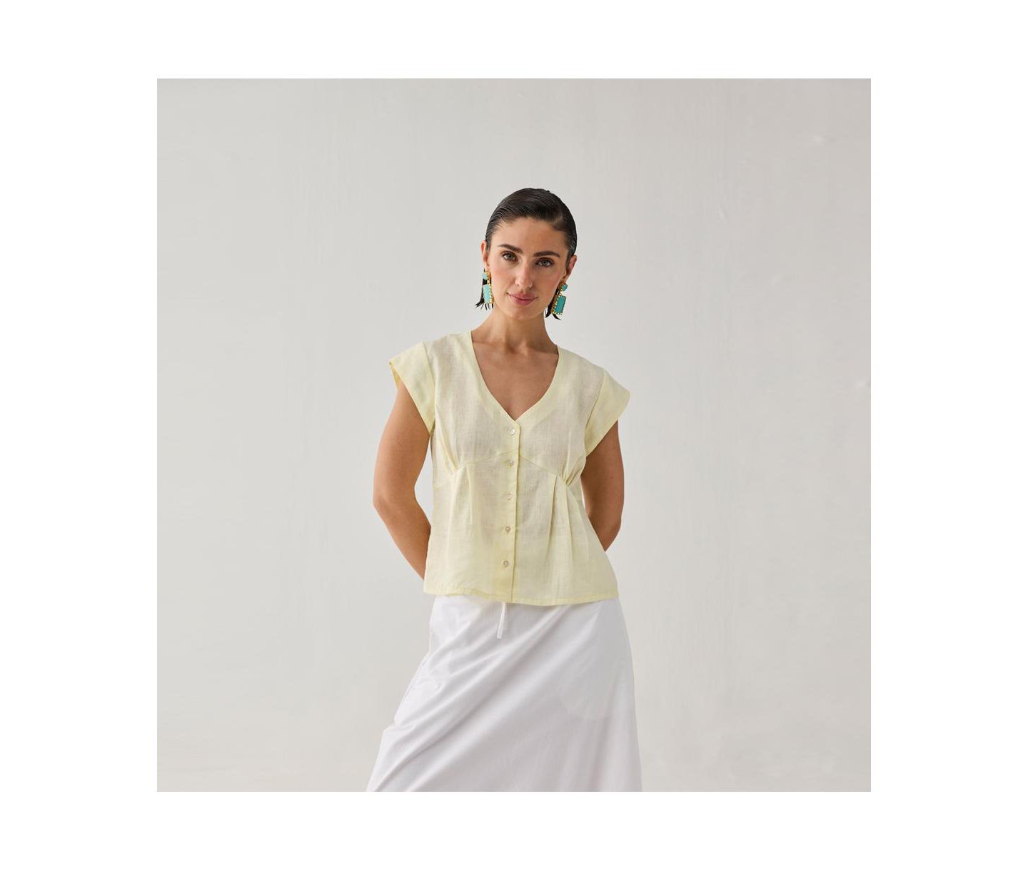 Женский топ Reistor The Deep V Neck in Butter Lemon, цвет: Сливочный лимонный льняной — фото 4