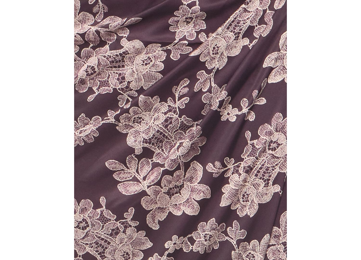 Juniors' Sweetheart Neck Printed Satin Midi Dress with Spaghetti Straps Skirt Slit