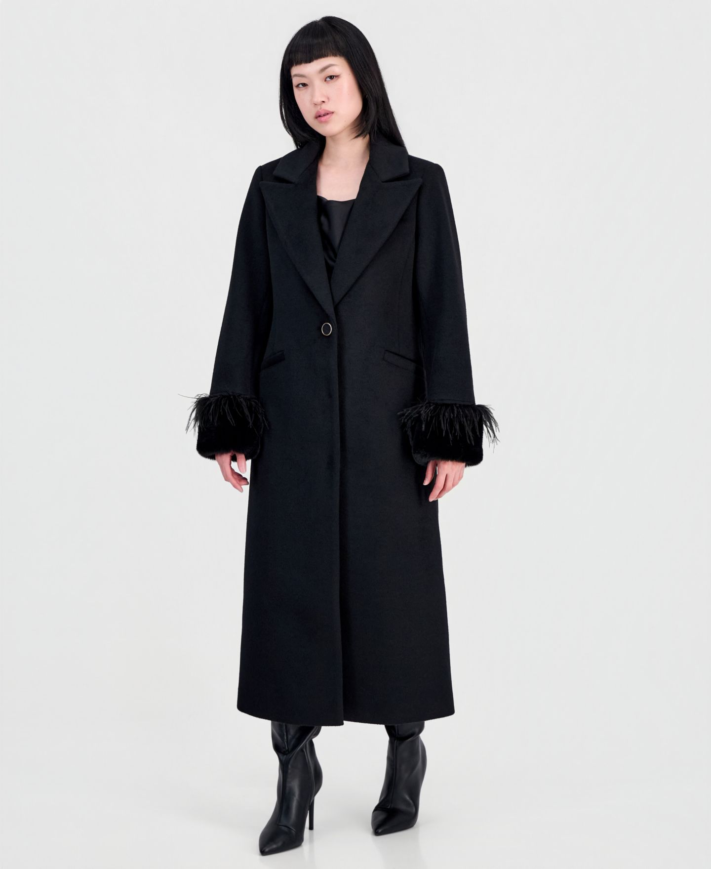 Женское пальто CeCe Faux-Fur and Feather-Trim Maxi, цвет: Чёрный — фото 1