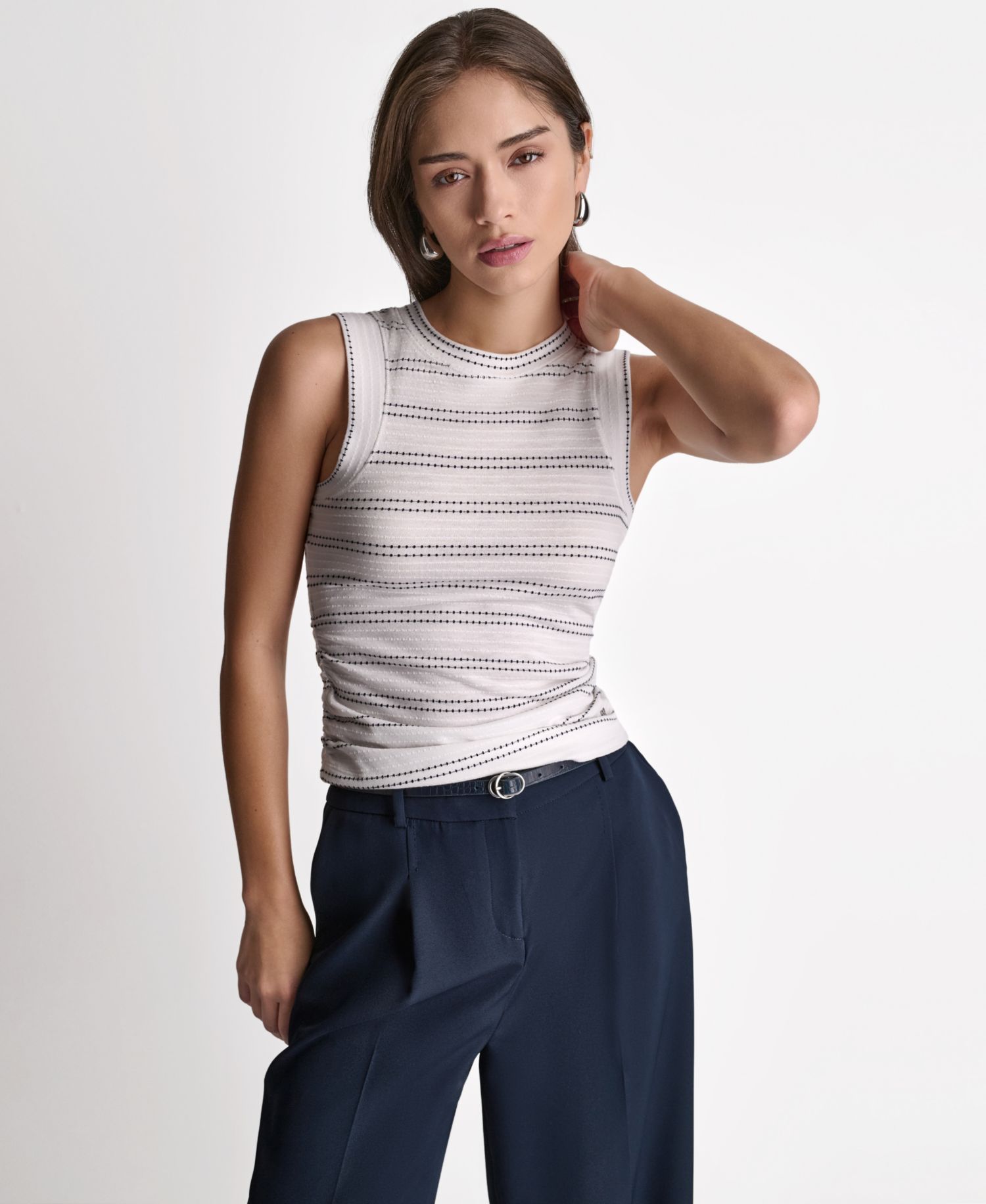 Women's Crewneck Sleeveless Knit Top