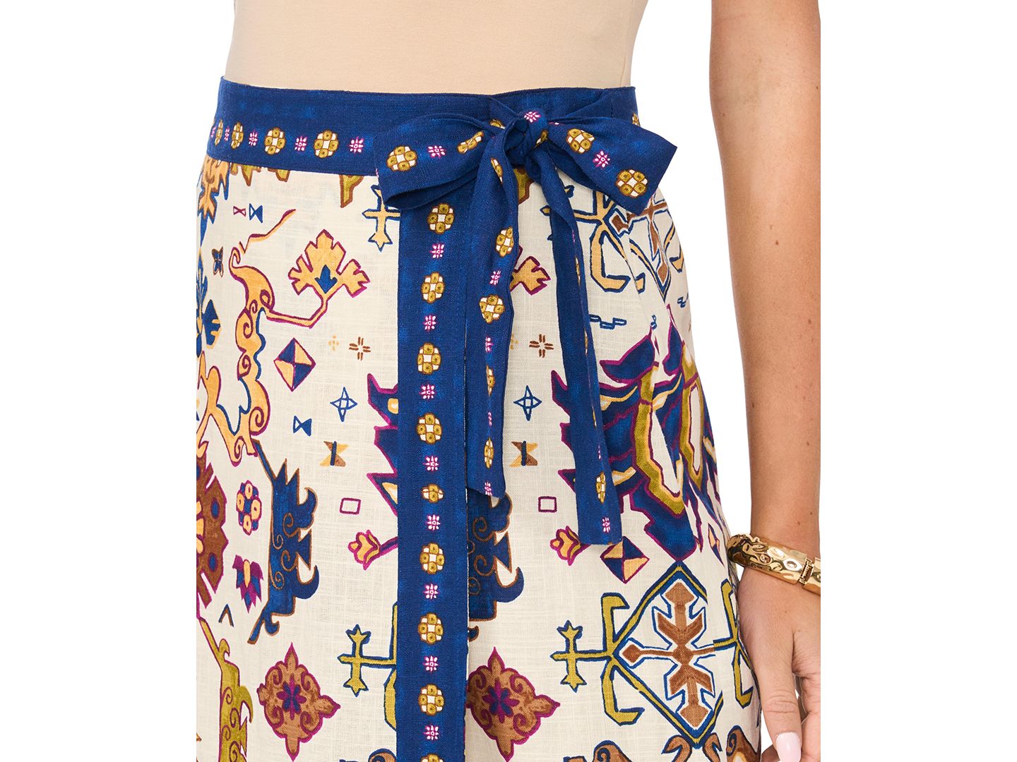 Женская юбка Vince Camuto Printed Faux Wrap Midi, цвет: Слоновая кость — фото 3