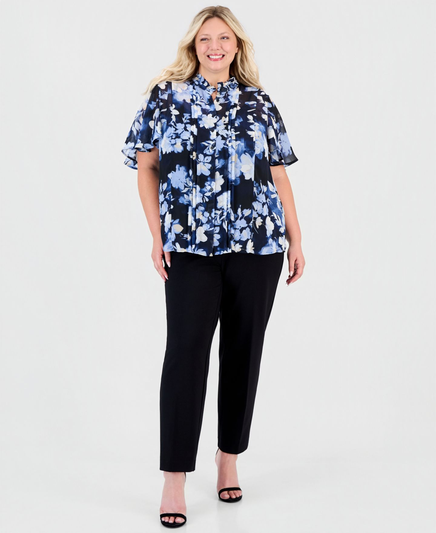Женская блузка Anne Klein Plus Size Pleated-Placket Flutter-Sleeve, цвет: Синий разноцветный — фото 3