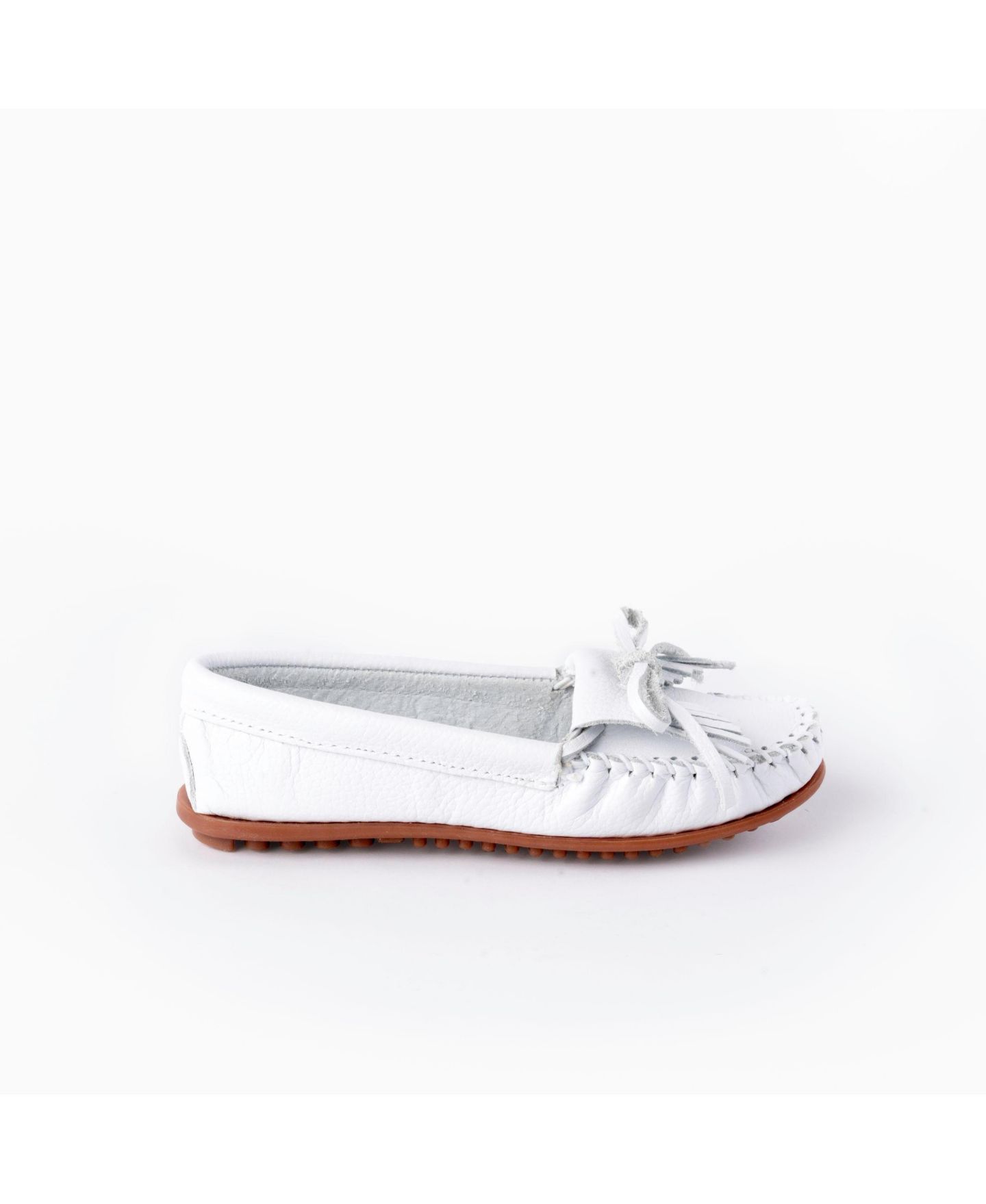 Женские кожаные мокасины Minnetonka Kilty, цвет: Белый — фото 5