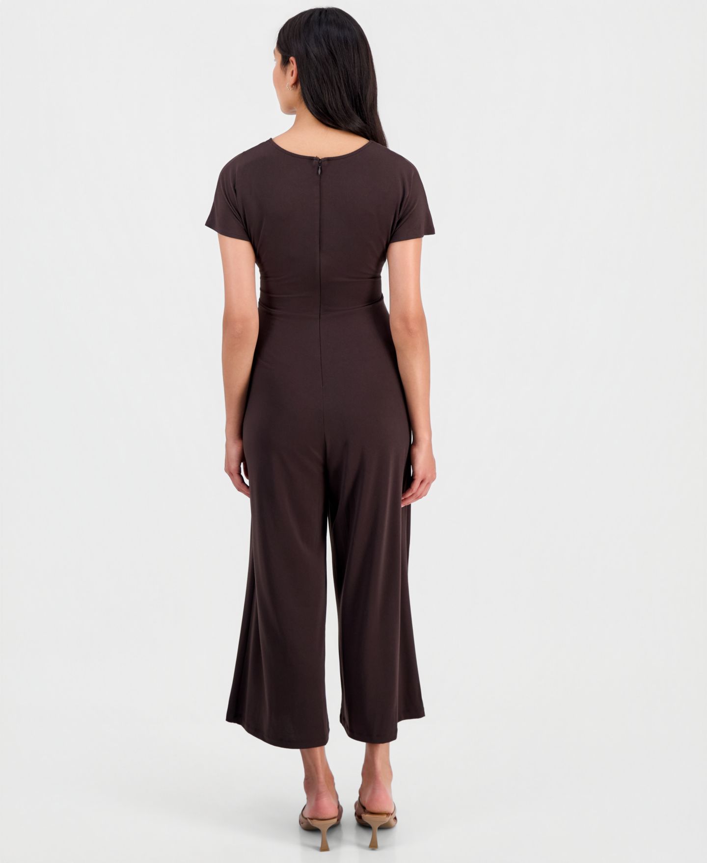 Женский комбинезон Robbie Bee Round-Neck Tie-Waist Jumpsuit, цвет: Шоколадный — фото 5