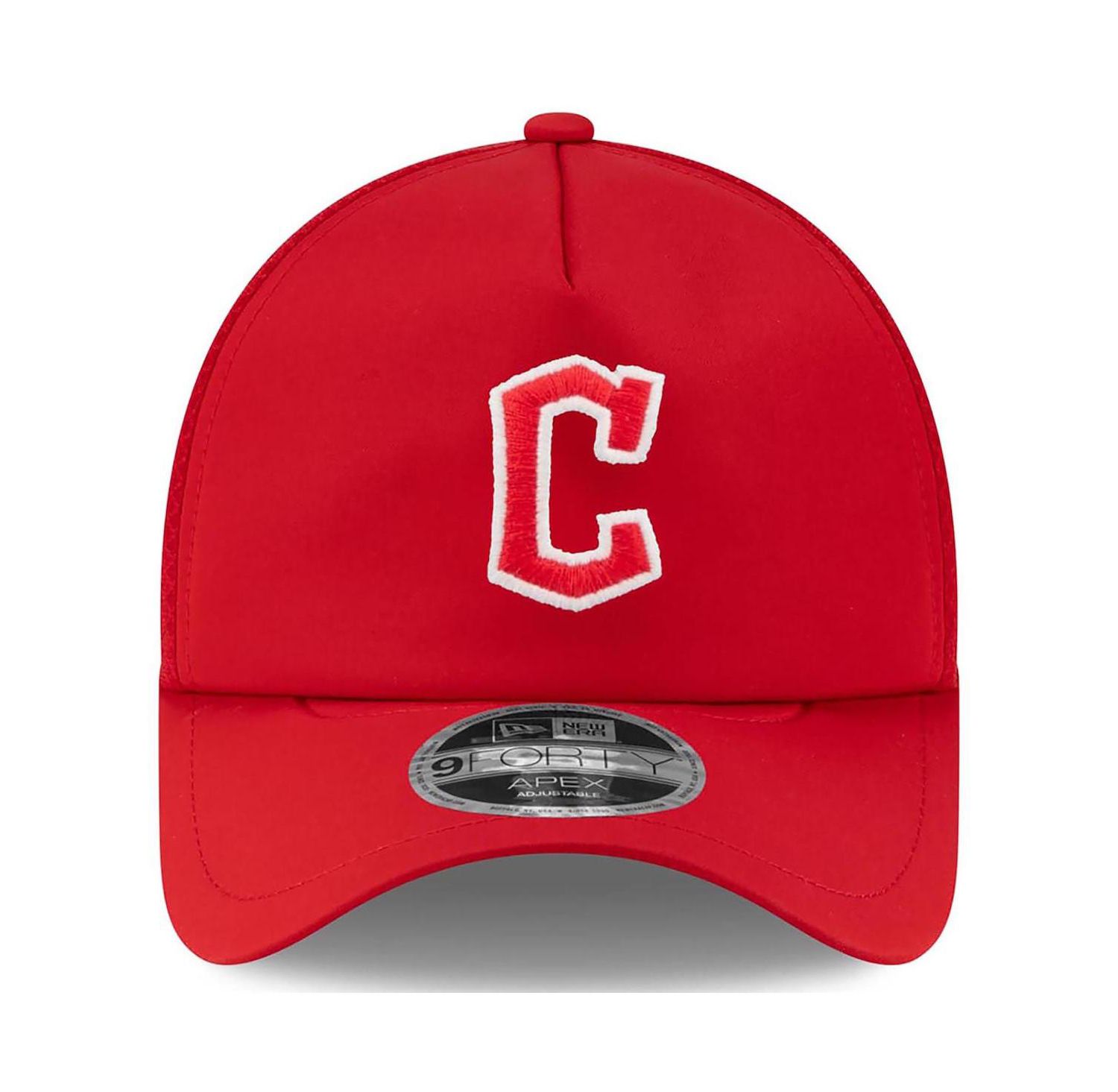 Men's Red Cleveland Guardians 2026 Batting Practice Apex 9FORTY Adjustable Trucker Hat