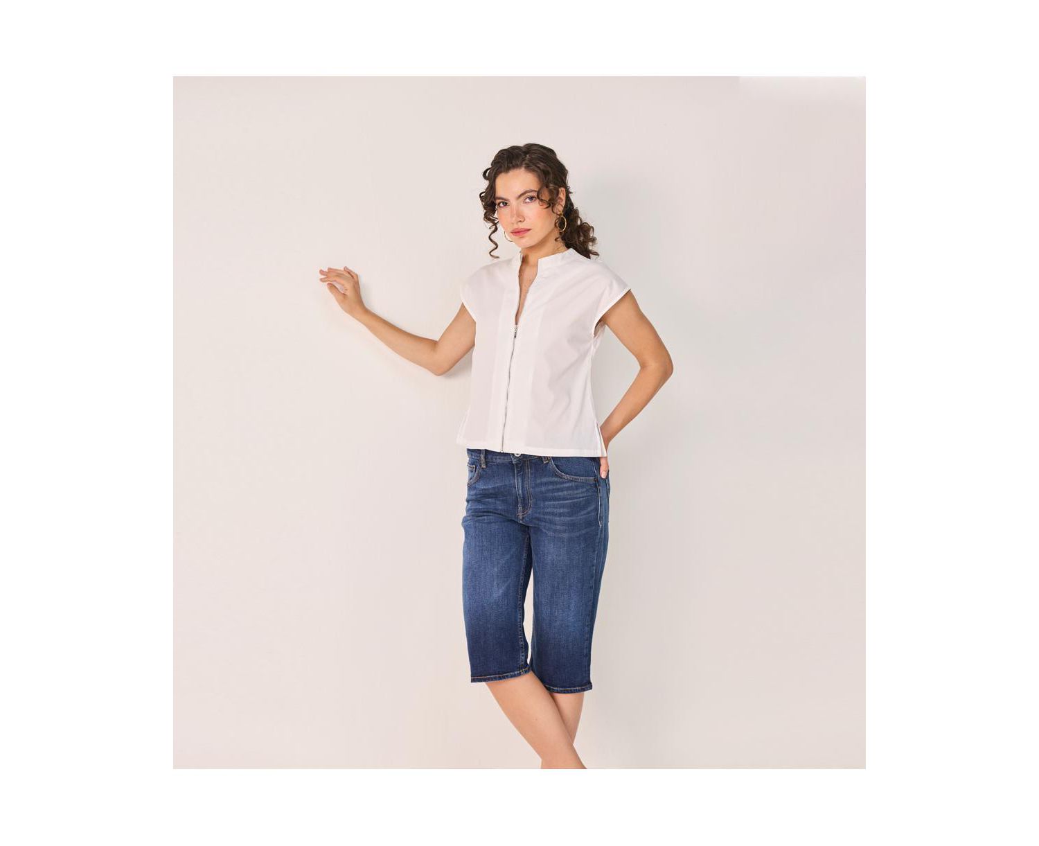 Women's Front Zip Top