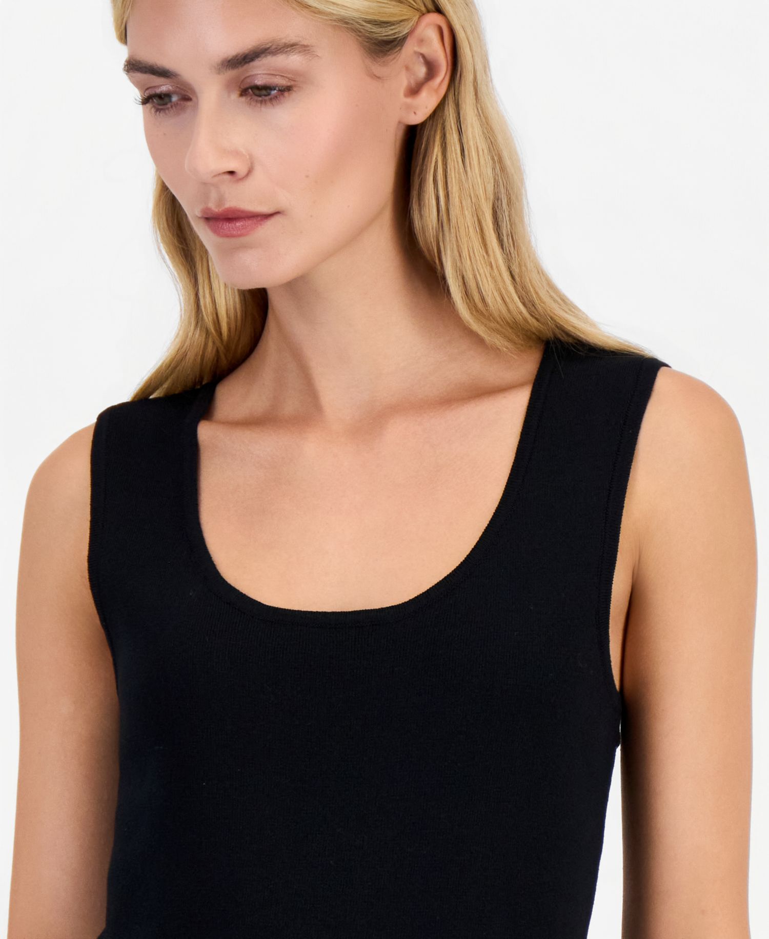 Women's Scoop-Neck Sleeveless Top
