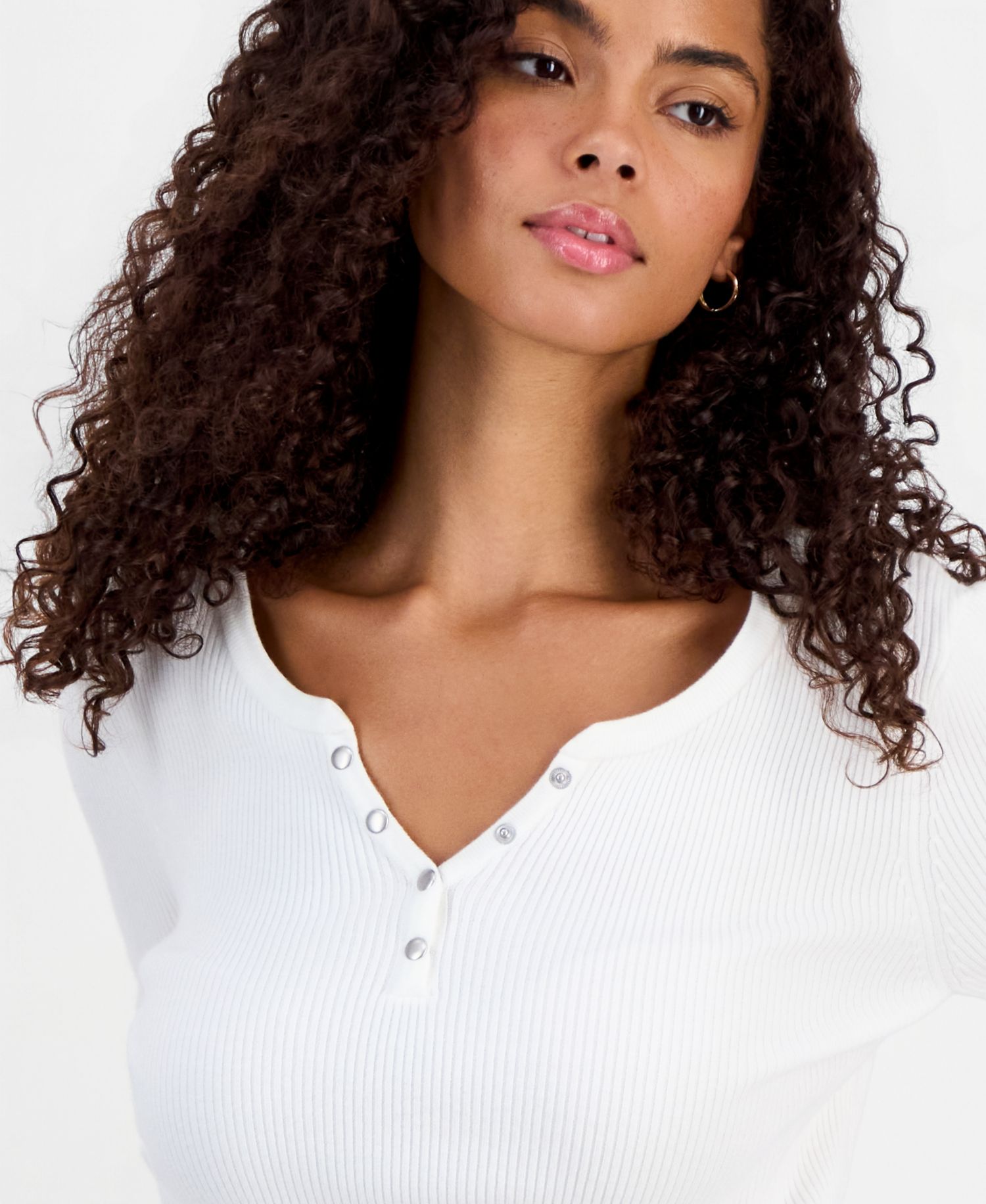Juniors' Ribbed Snap Henley Sweater