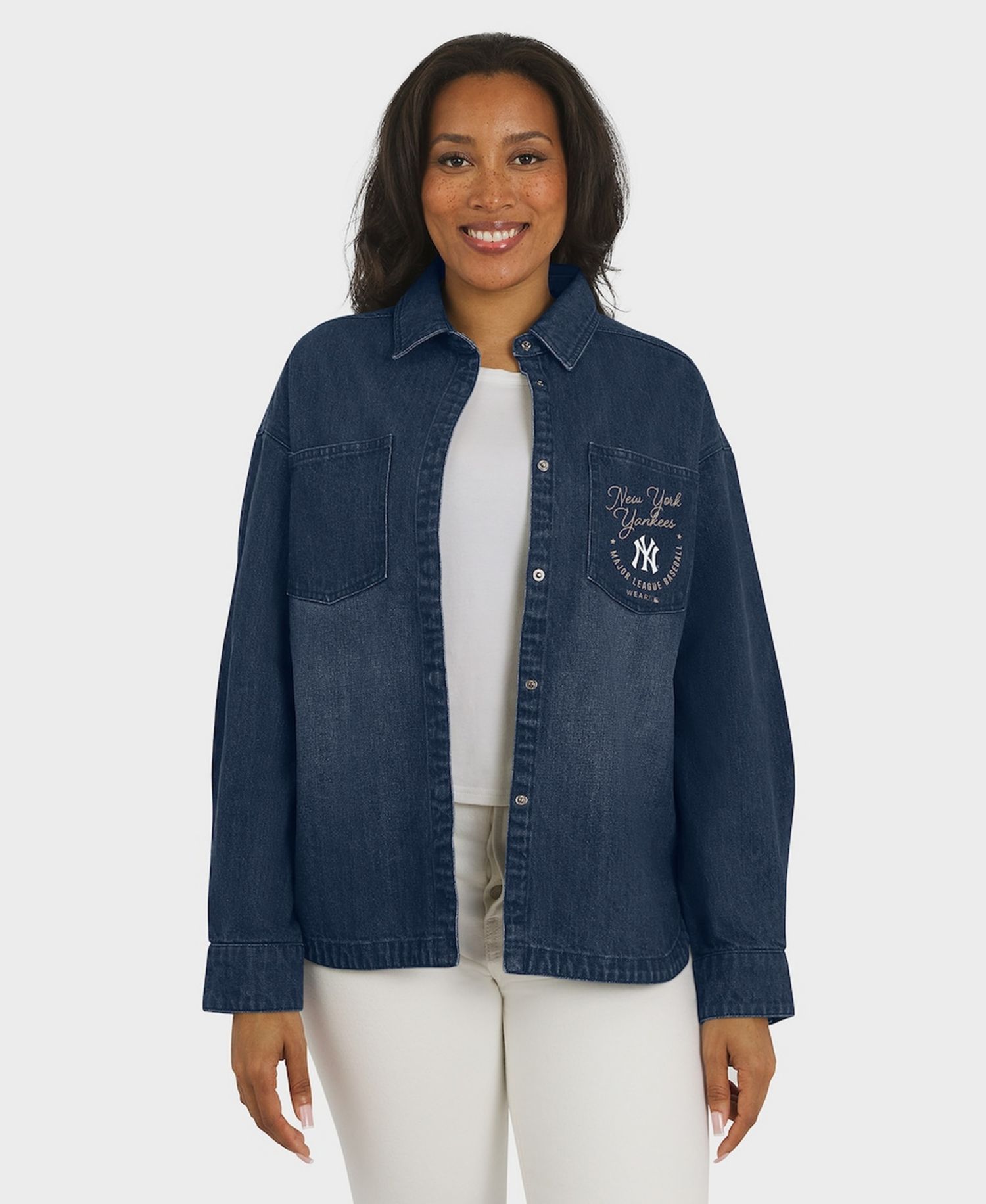 Women's Denim New York Yankees Washed Oversized Denim Full-Snap Shacket