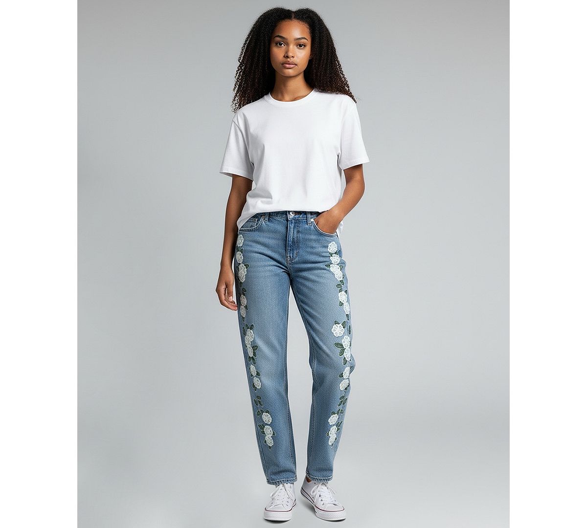 BLANK NYC Women's High-Rise Straight-Leg Jeans view 2 — MAYCSS fashion products