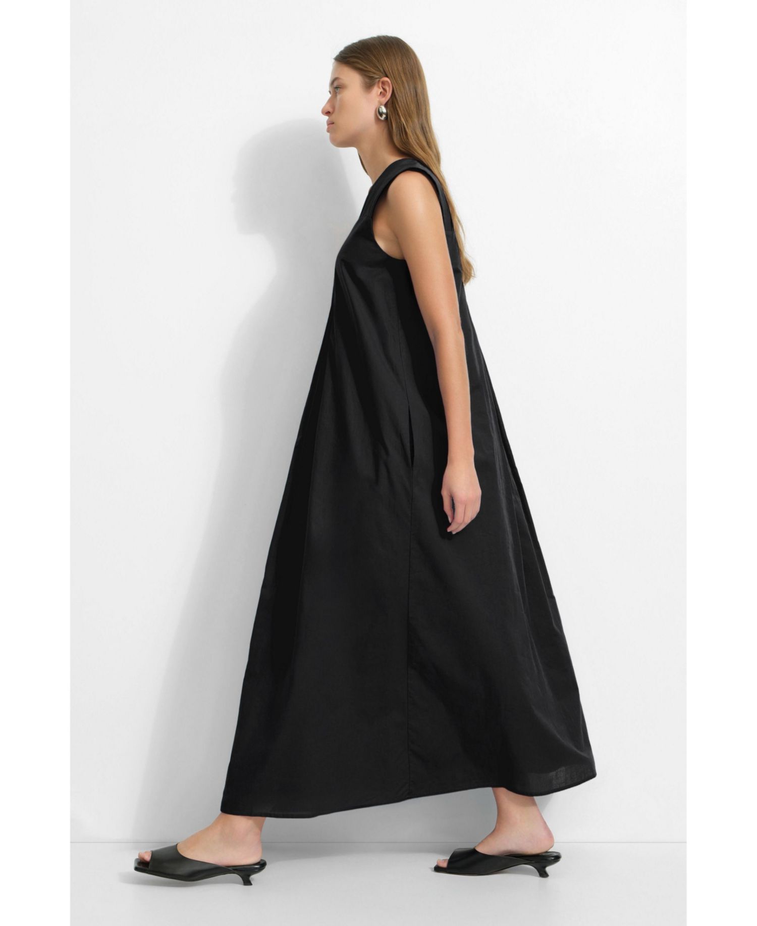 Women's Helena Sleeveless V-Neck Flowy Cotton Maxi Dress