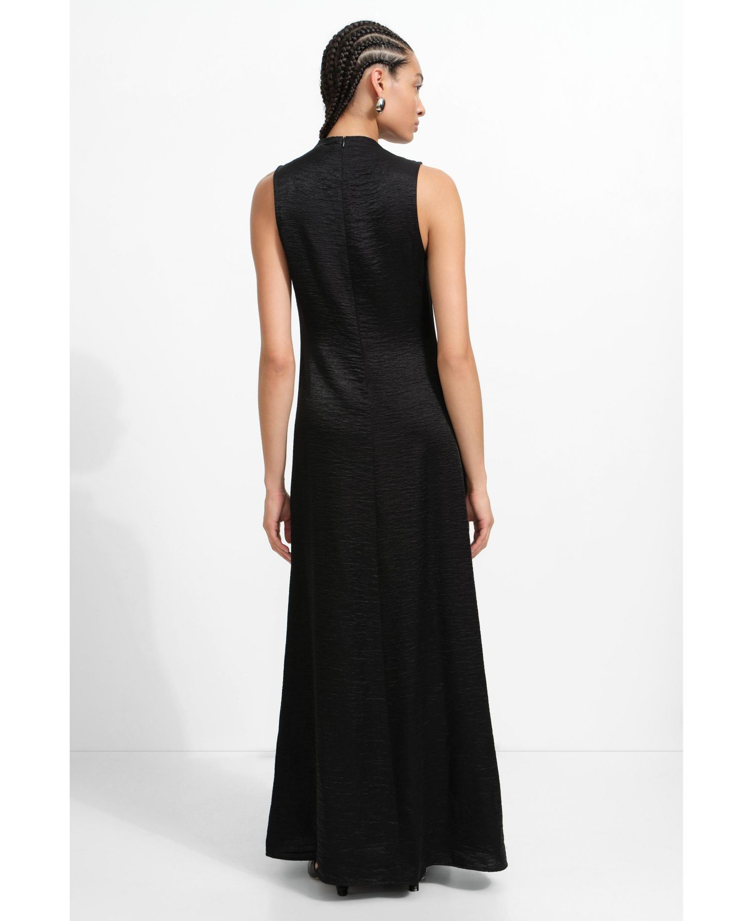 Women's Senna High-Neck Sleeveless Draped Floor-Length Evening Gown