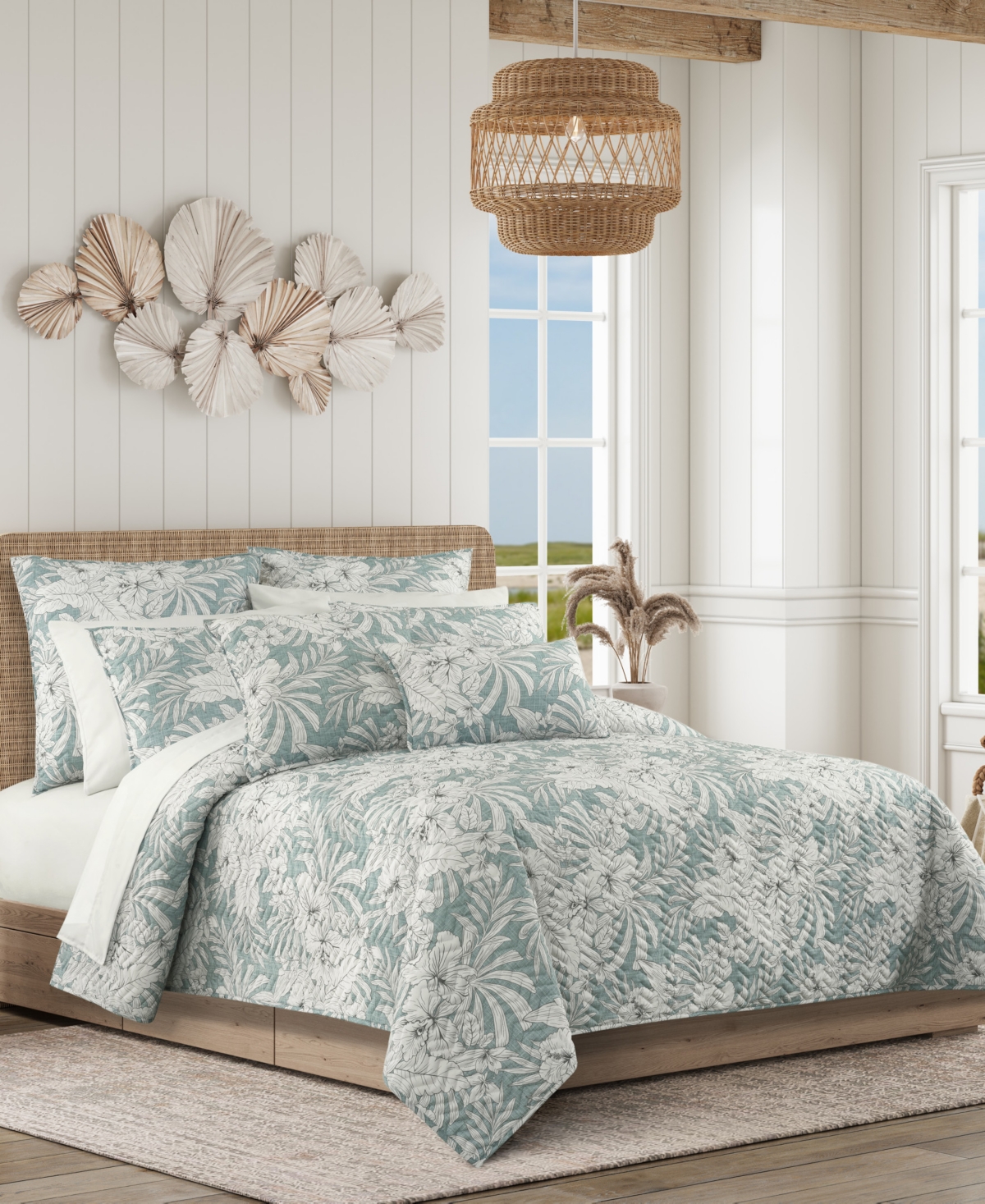 Salt Life Auckland Floral 3-Piece Quilt Set, Full/Queen