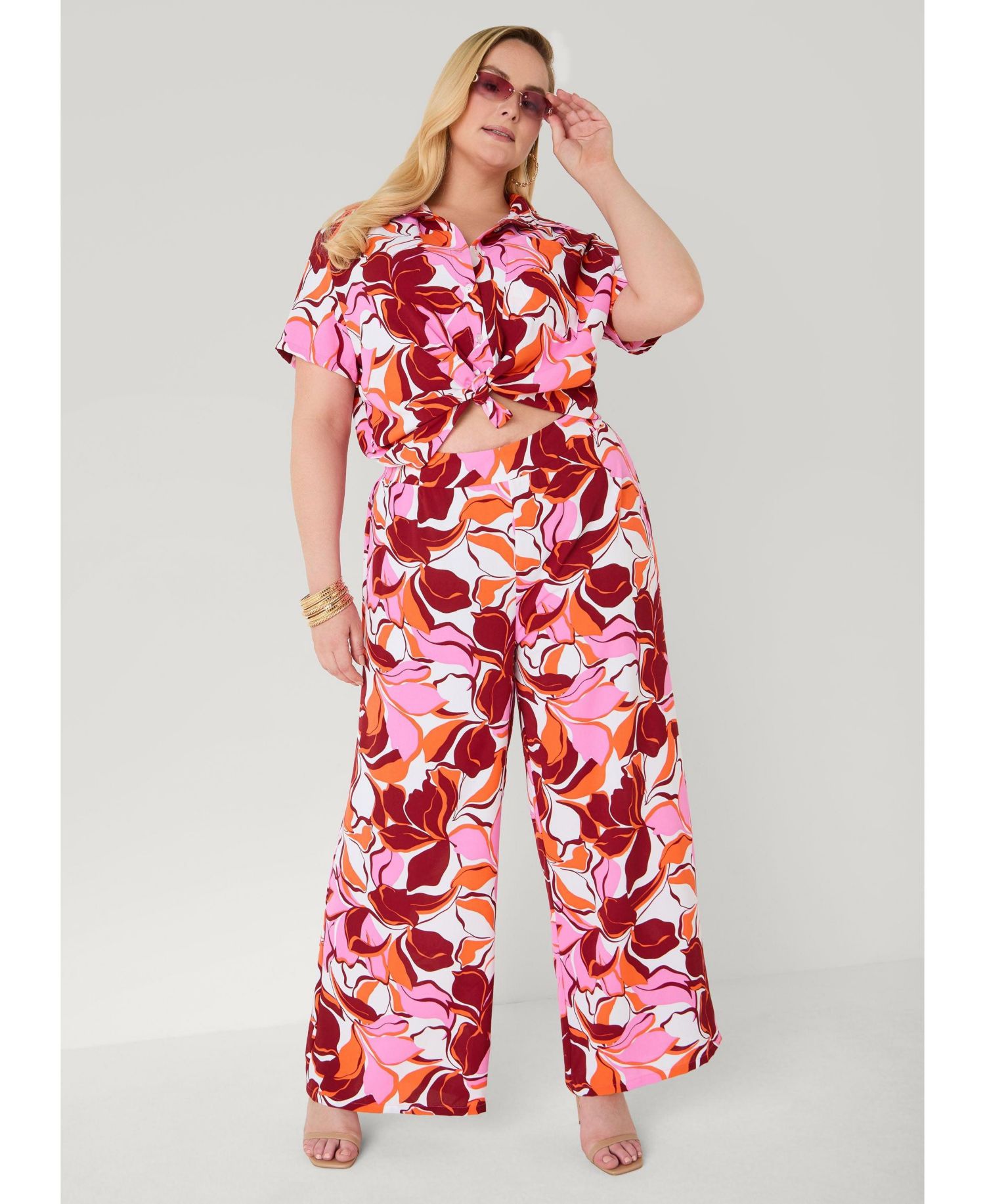 Plus Size Floral Boxy Cropped Shirt