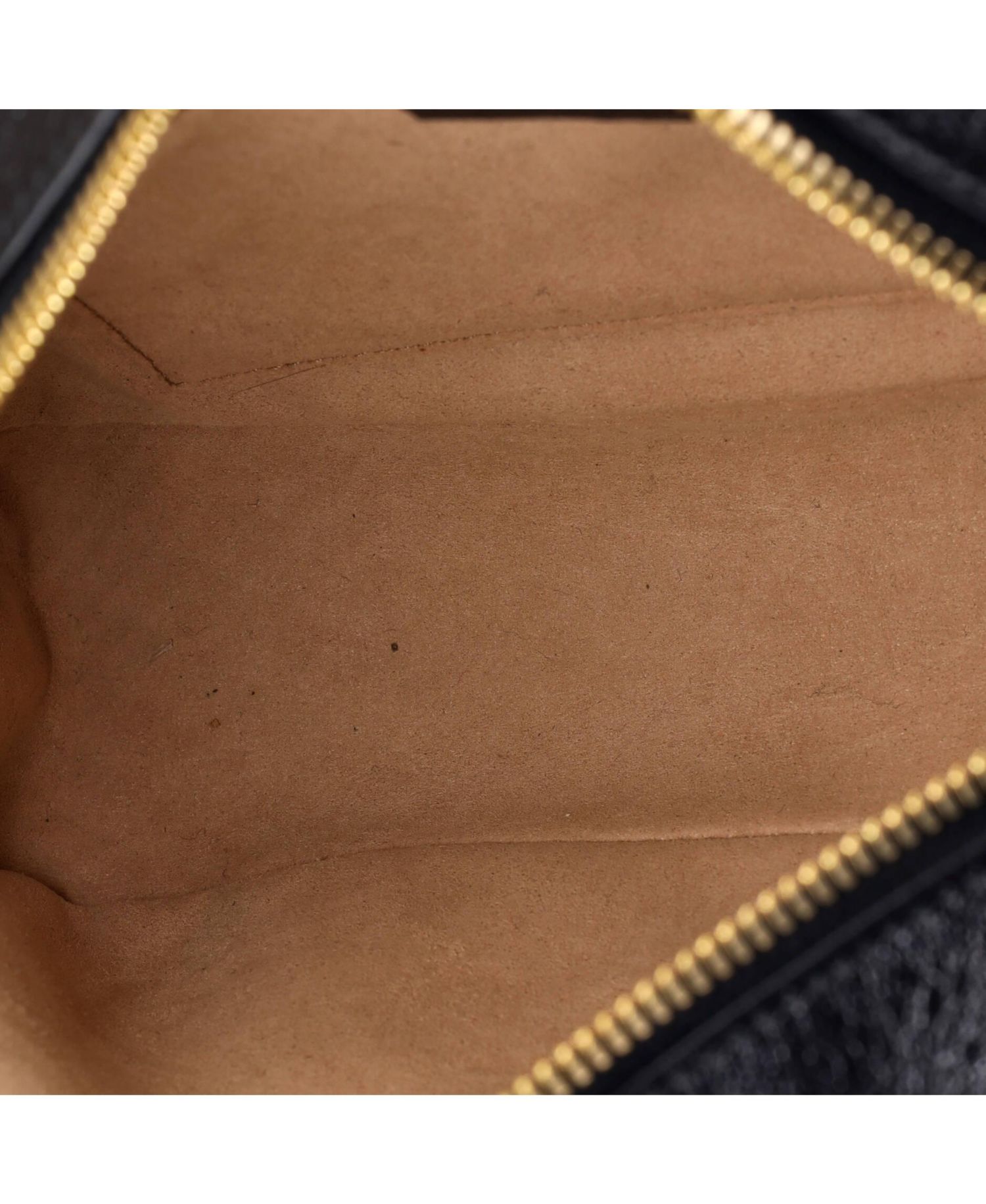 Small GG Marmont Shoulder Bag Diagonal Quilted GG Canvas with Leather