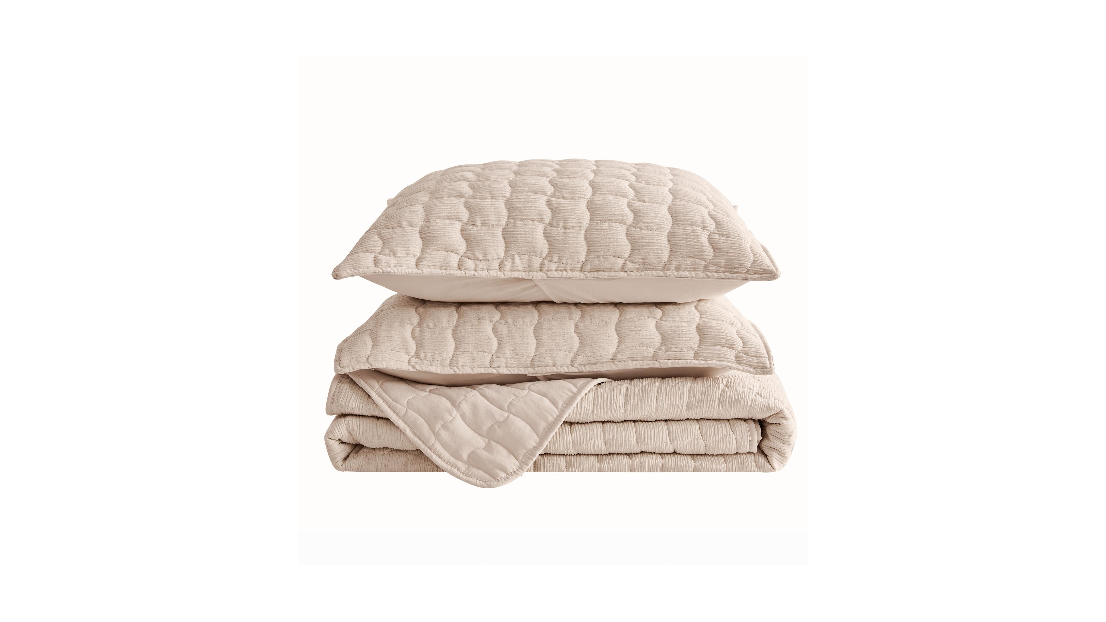 Linery & Co. Gauze-Like Wave Stitched Quilt Set With Shams