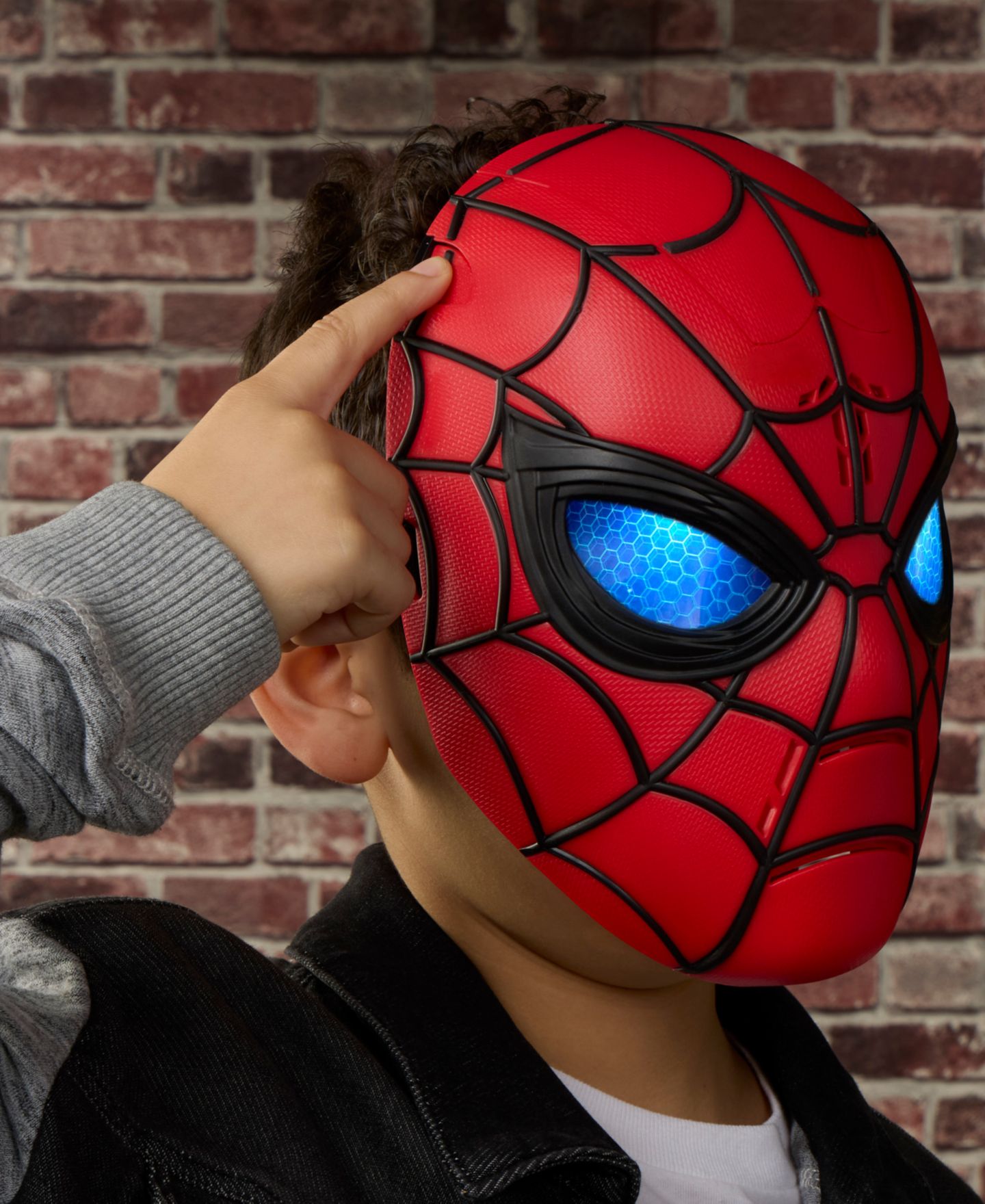 Детская игрушка Spider-Man Wisecrackin' Glow Electronic Mask, Ages 5+ — фото 8
