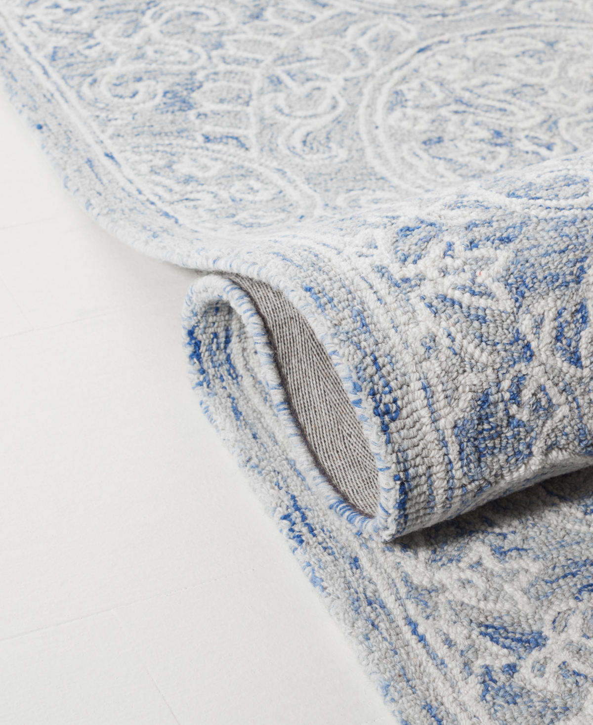 Lauren Ralph Lauren Finnegan LRL6937M 2'6"X4' Area Rug