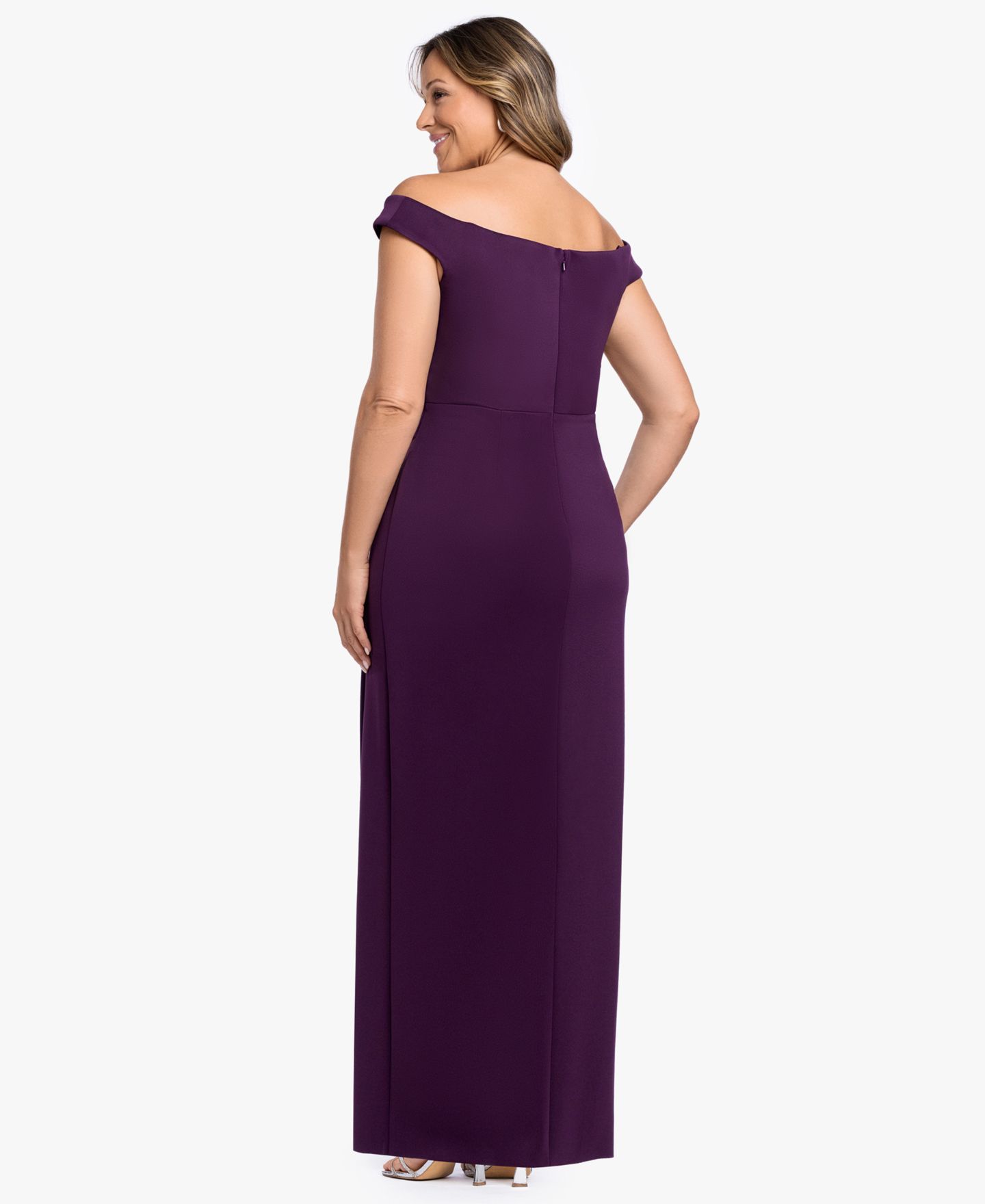 Женское платье Betsy & Adam Plus Size Asymmetrical Off-The-Shoulder Gown, цвет: Сливовый — фото 4