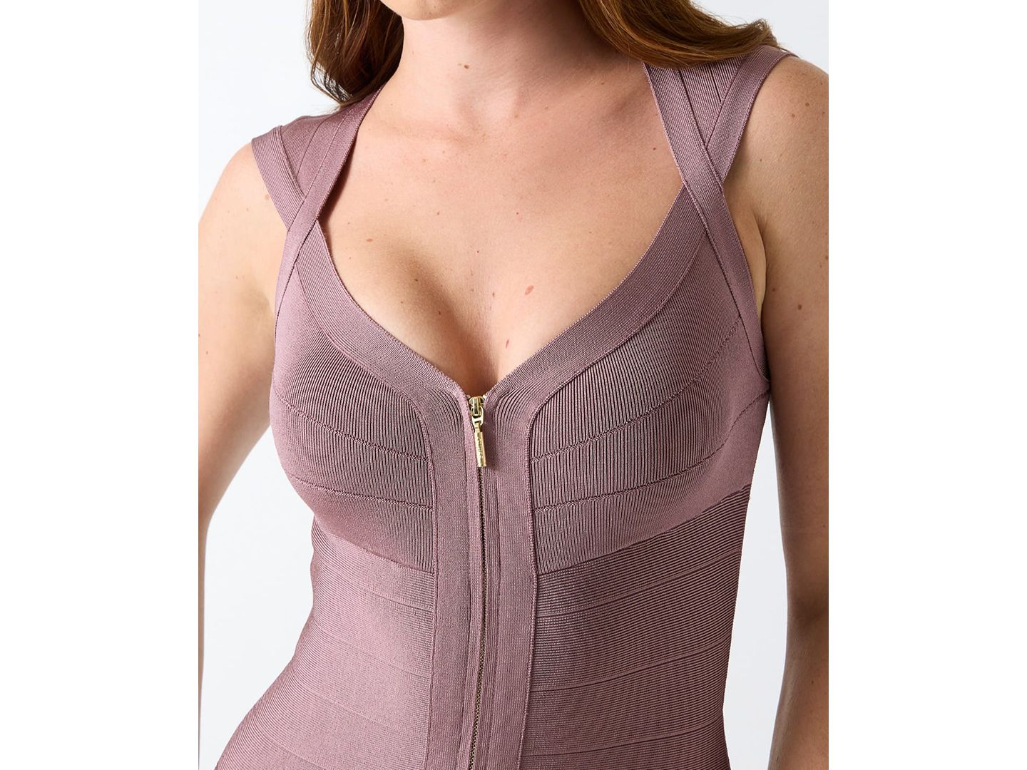 Женское платье GUESS Reanne Bandage Sleeveless Mini, цвет: Сумеречный лавандовый разноцветный — фото 3