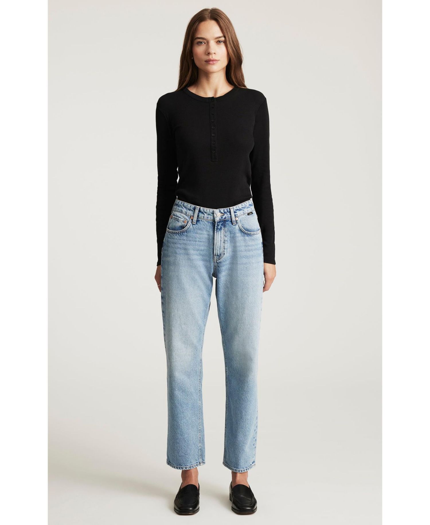 Women's Savannah High Rise Straight Leg In Lt Brushed Classic Denim